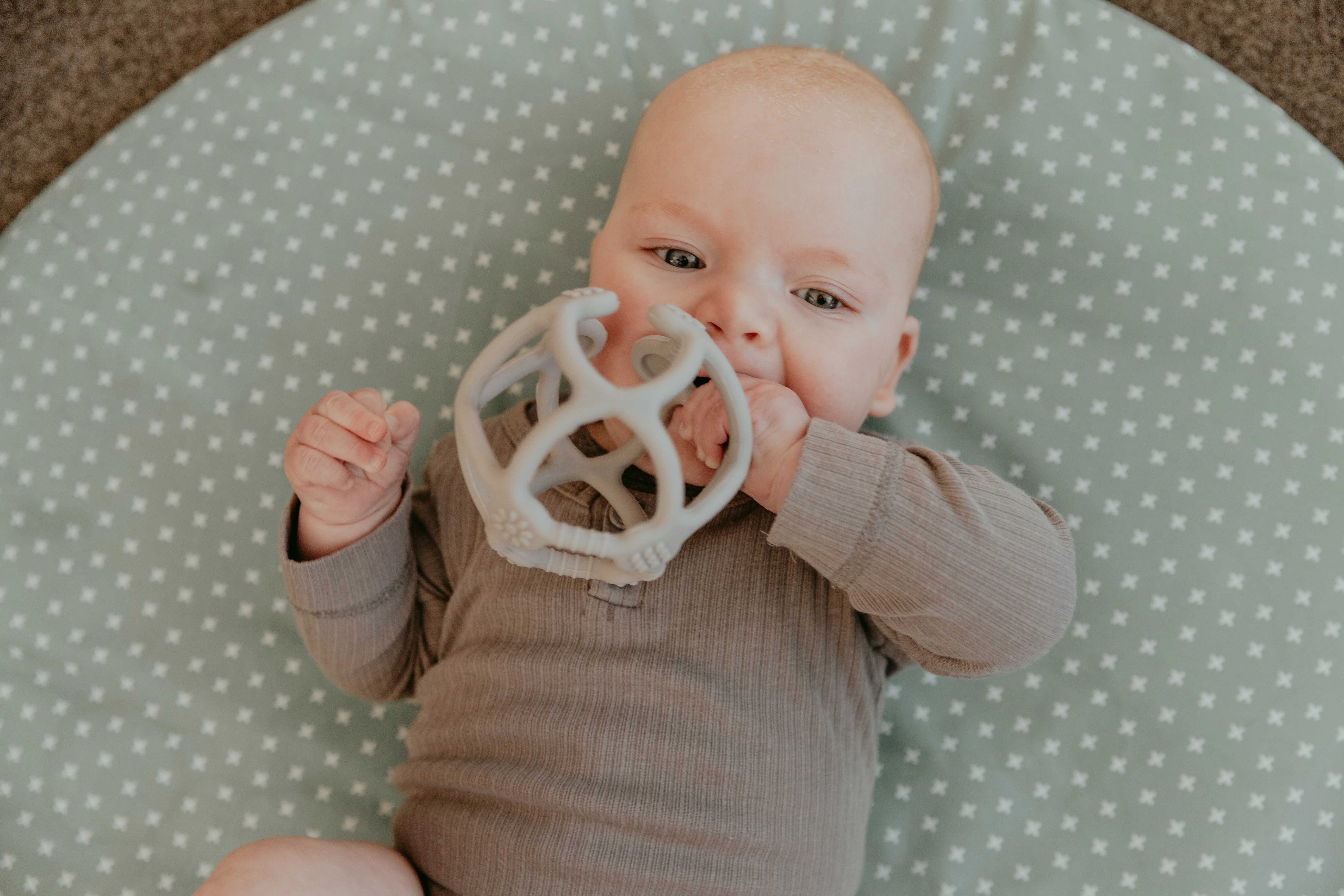 3-in-1 Teething Ball, Soothing, Sensory Play & Promotes Fine Motor Skills - 100% Food Grade Silicone - Image 10