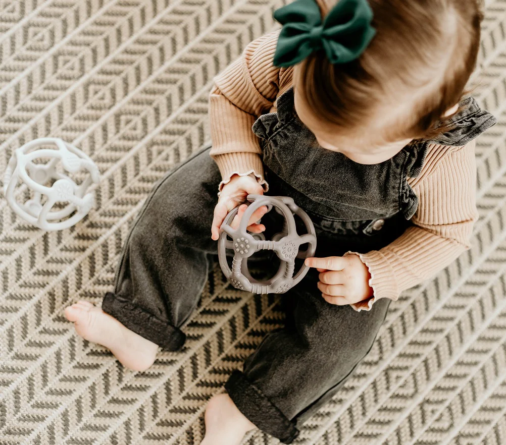 3-in-1 Teething Ball, Soothing, Sensory Play & Promotes Fine Motor Skills - 100% Food Grade Silicone - Image 3
