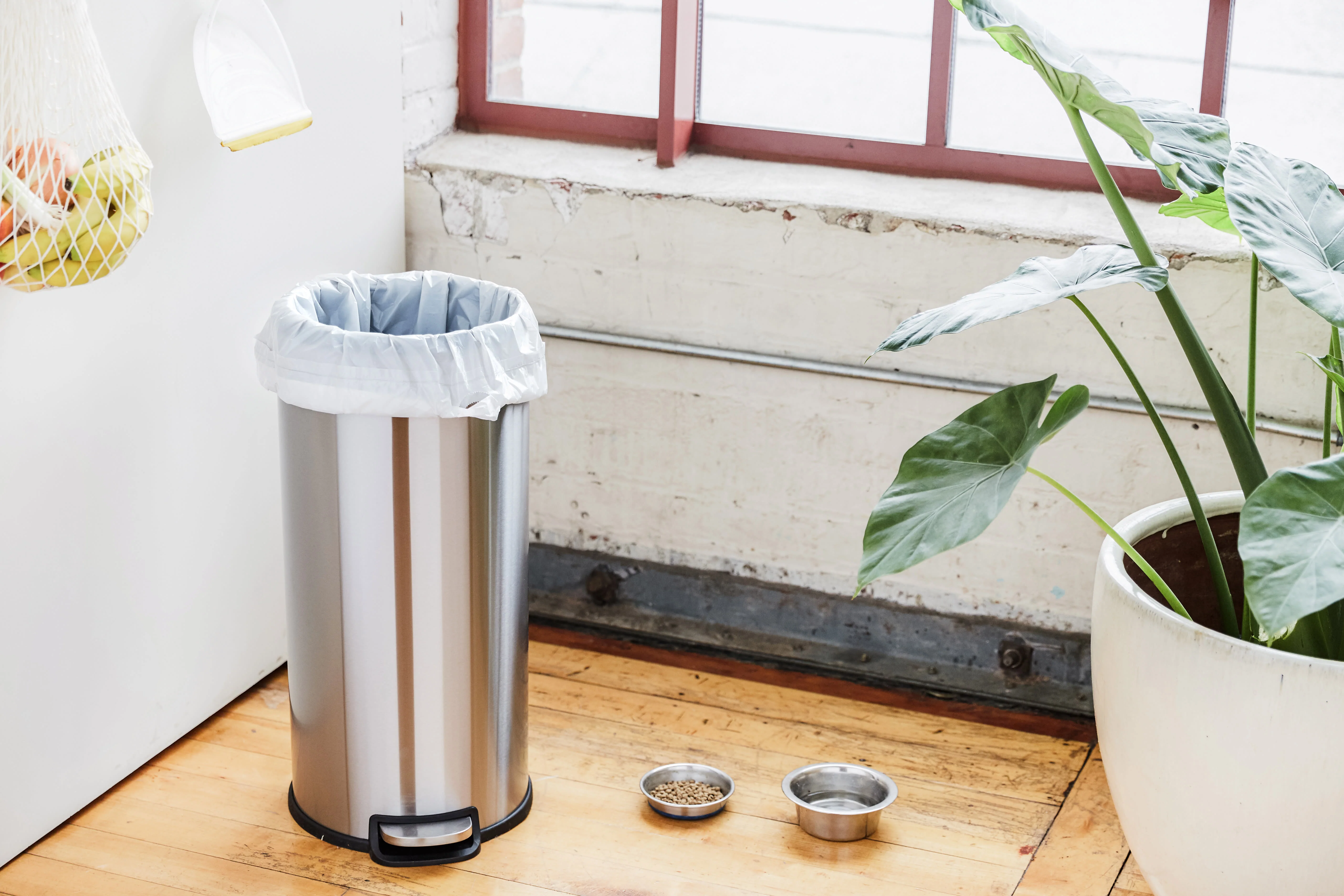 100% Recycled Plastic Trash Bags, Tall Kitchen, Easy-Tie - 13 Gallon - Image 6