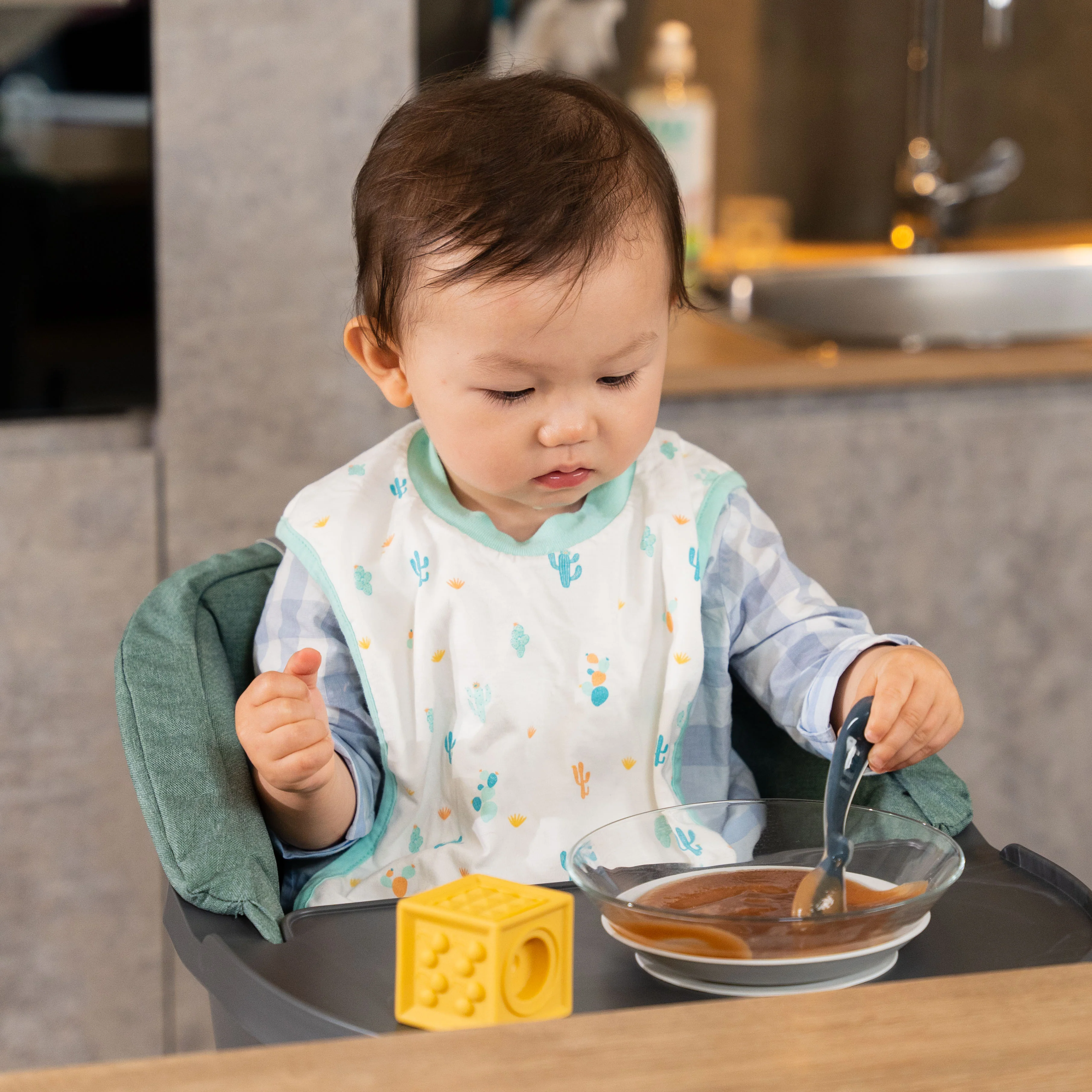 3-Piece Glass Suction Baby and Toddler Feeding Set - Image 9