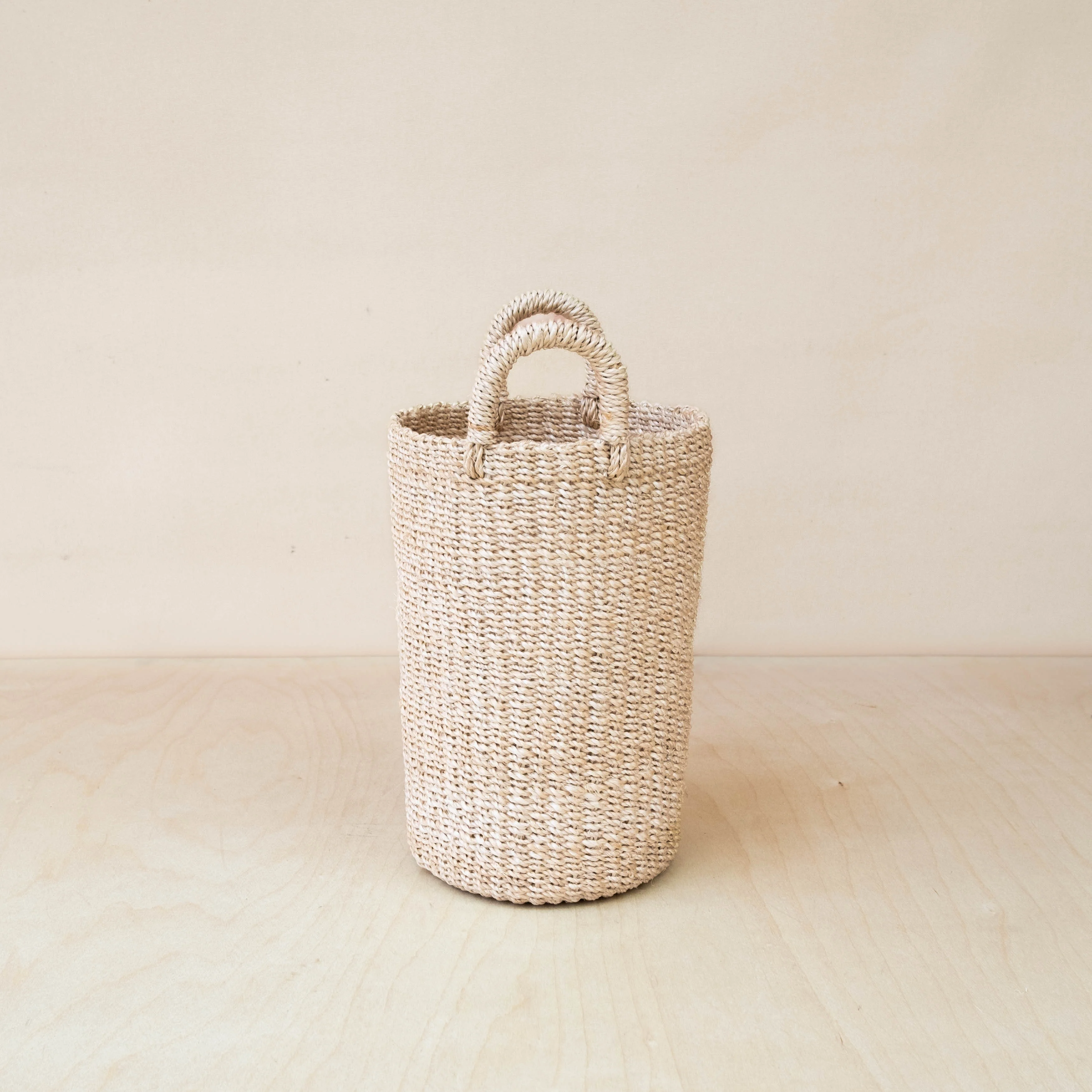 Abaca Cylinder Vase - Image 7