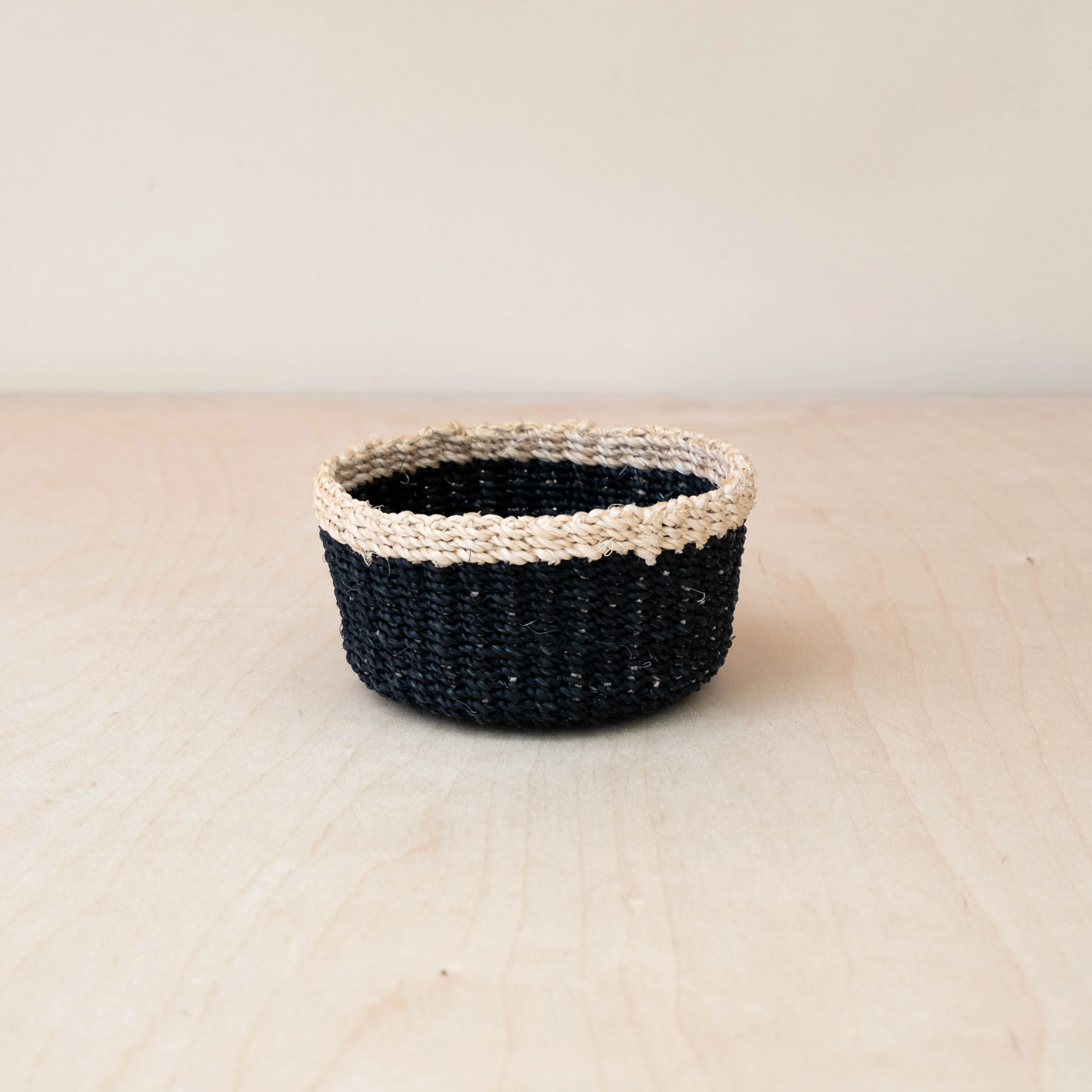Abaca Mini Trinket Basket - Image 4