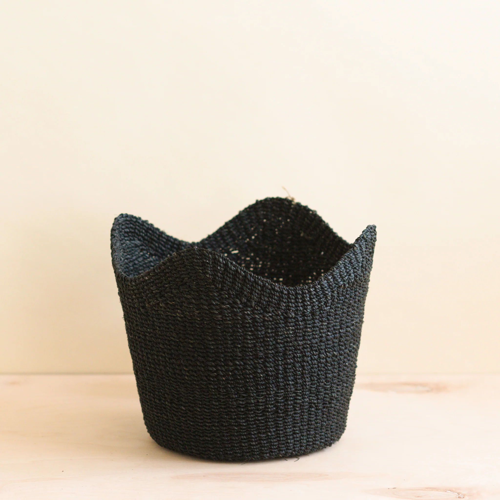 Abaca Scallop Basket - Image 5