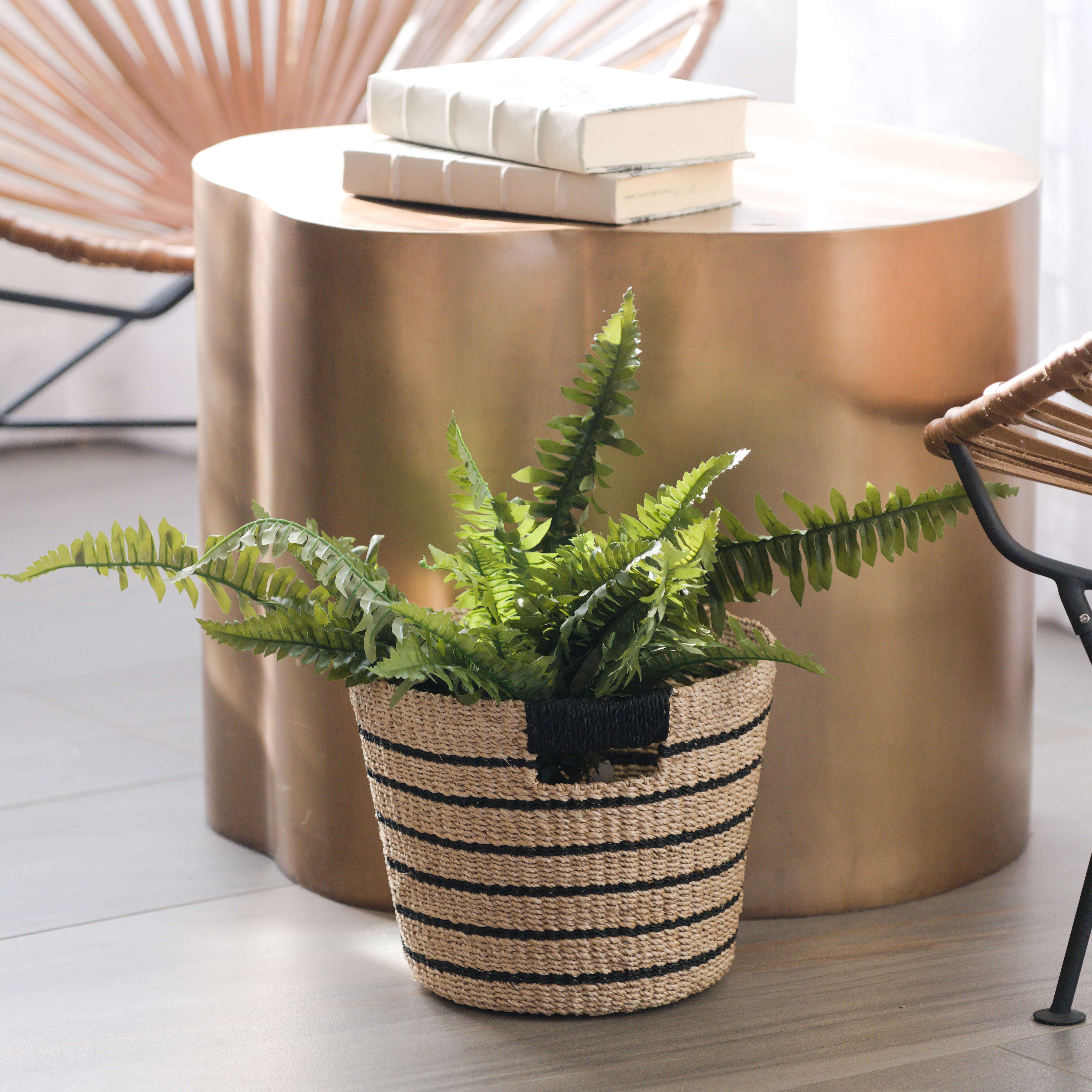 Abaca Tapered Basket - Image 4