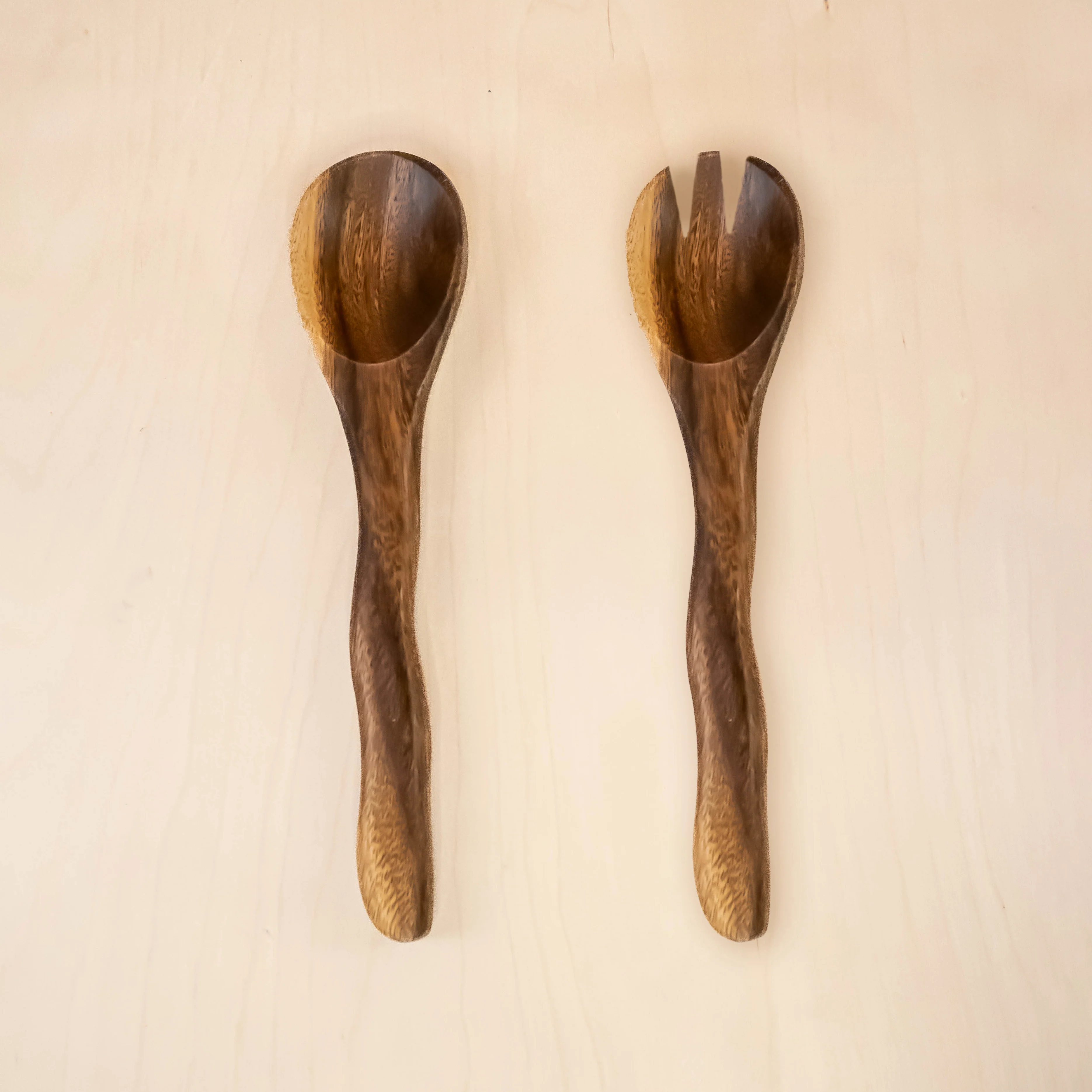 Acacia Essential Serving Set with Wiggly Handles - Image 2