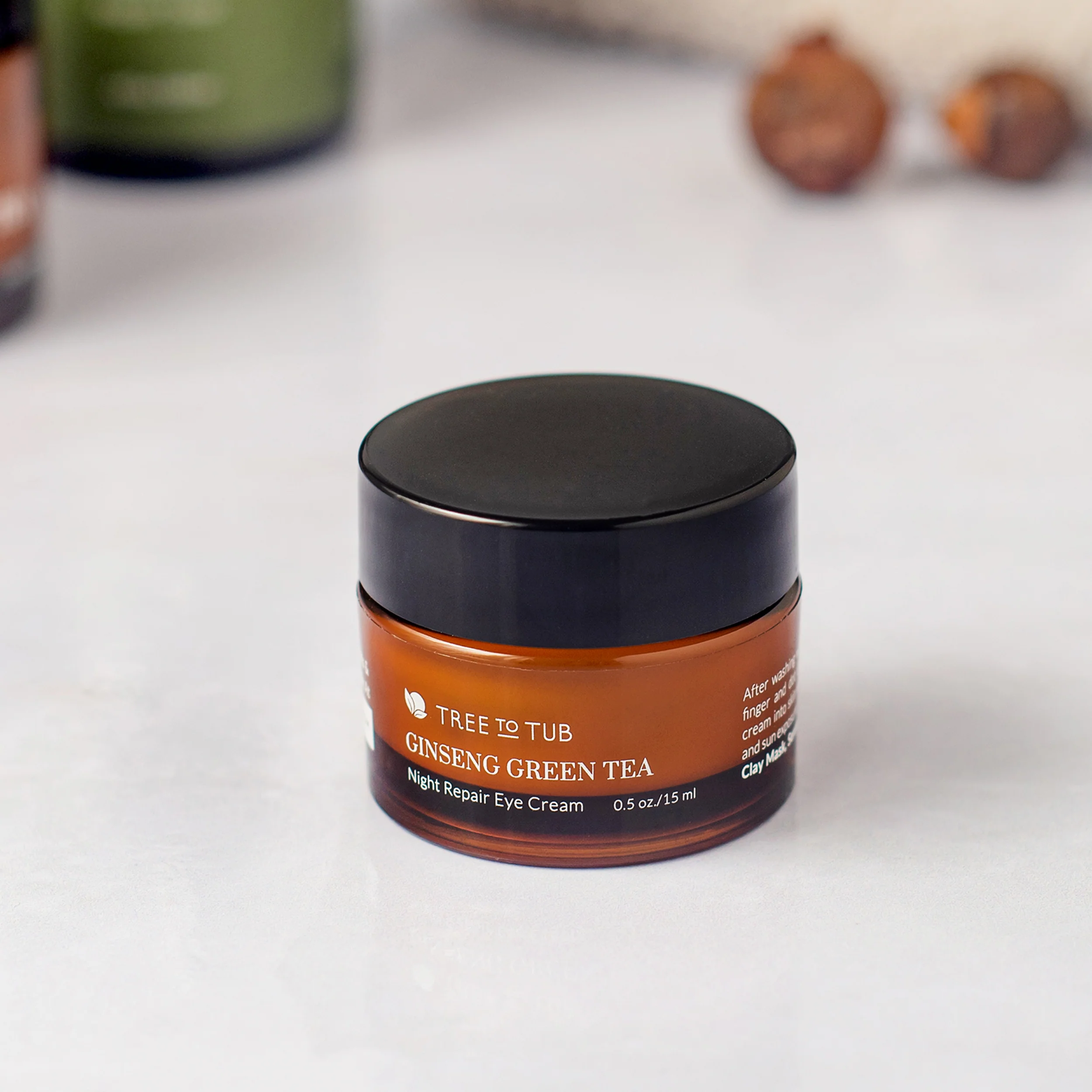Anti-Aging Retinol Eye Cream for Sensitive Skin - Image 4