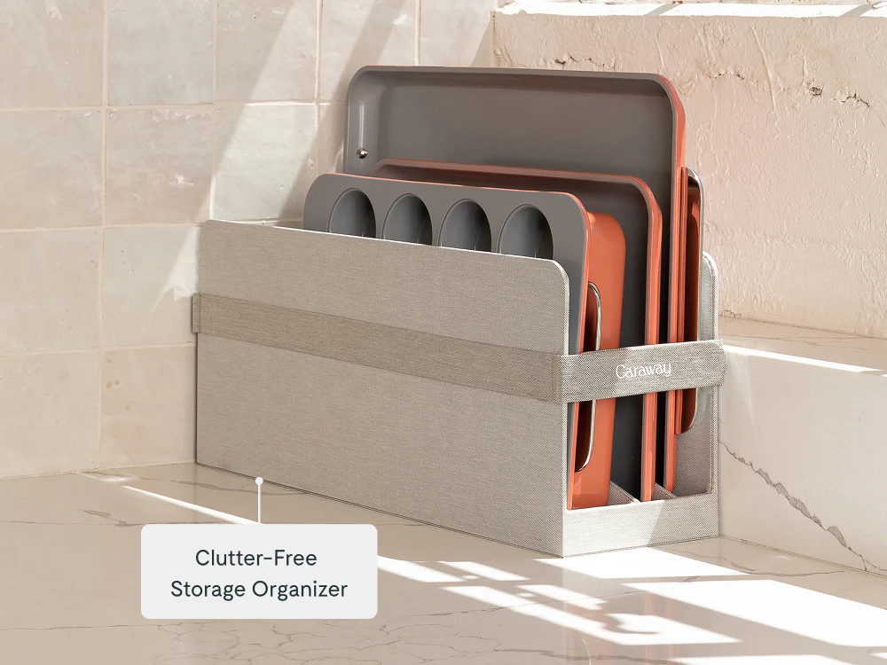 Mini Bakeware Set with Storage - Image 15