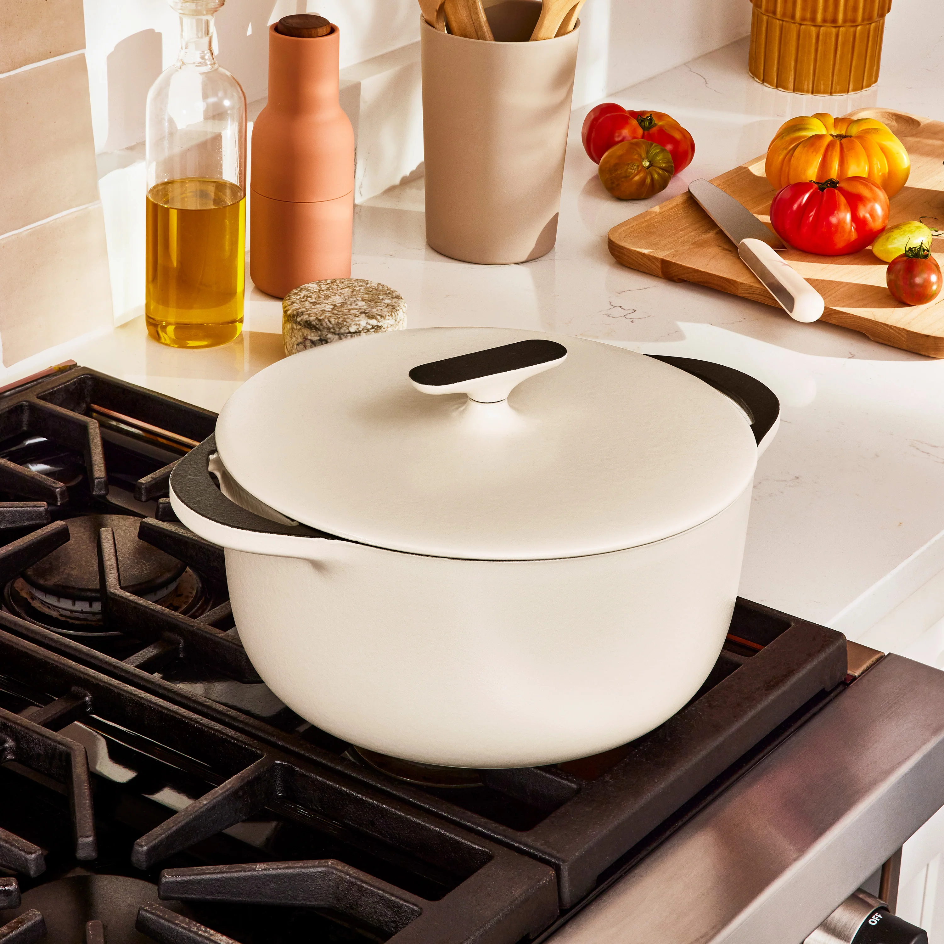 Enameled Cast Iron Dutch Oven with Flat Lid, 6.5 qt - Image 8