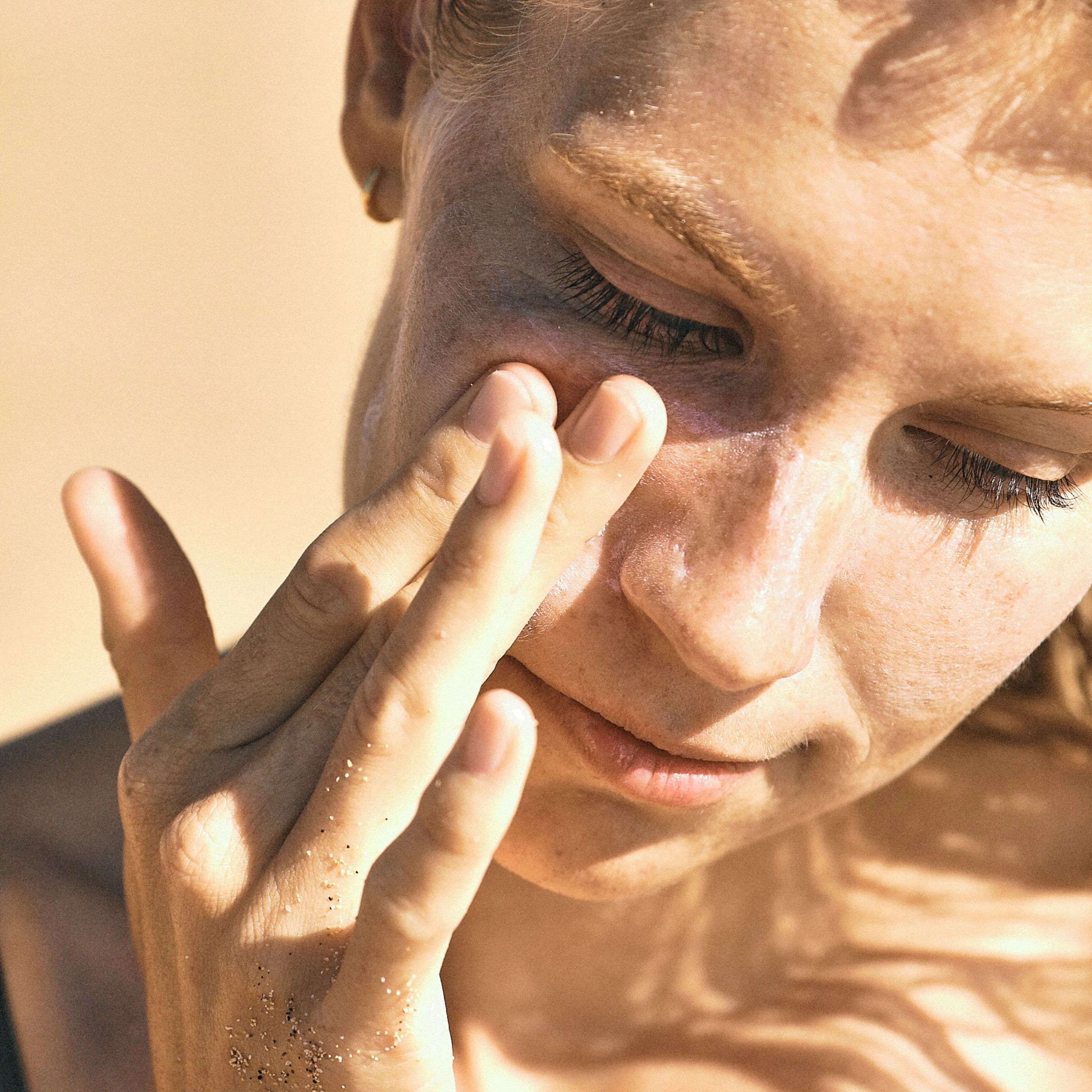 Daily Sunscreen for Sensitive Skin - SPF 30 - Image 7