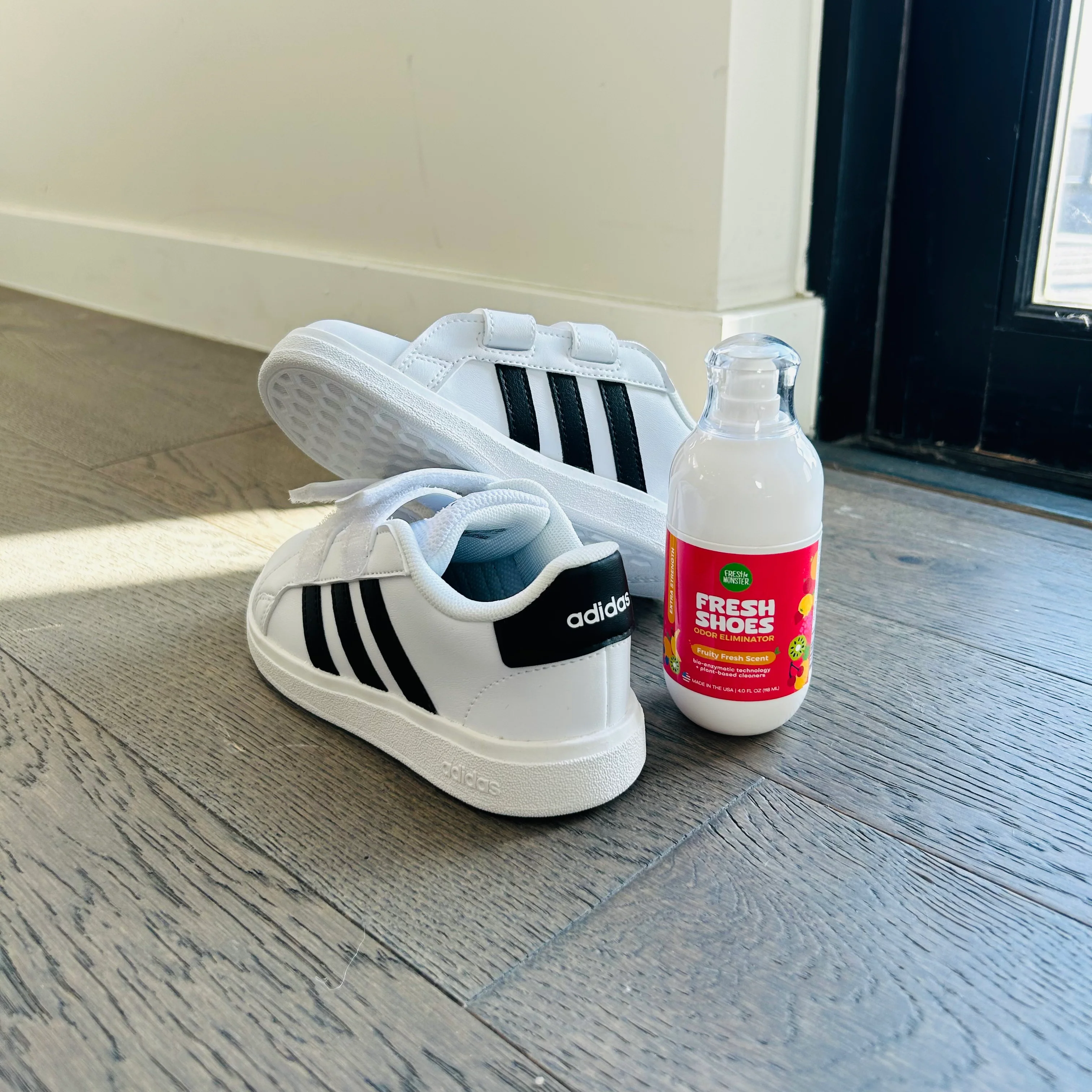Deodorizing Shoe Spray - Image 7