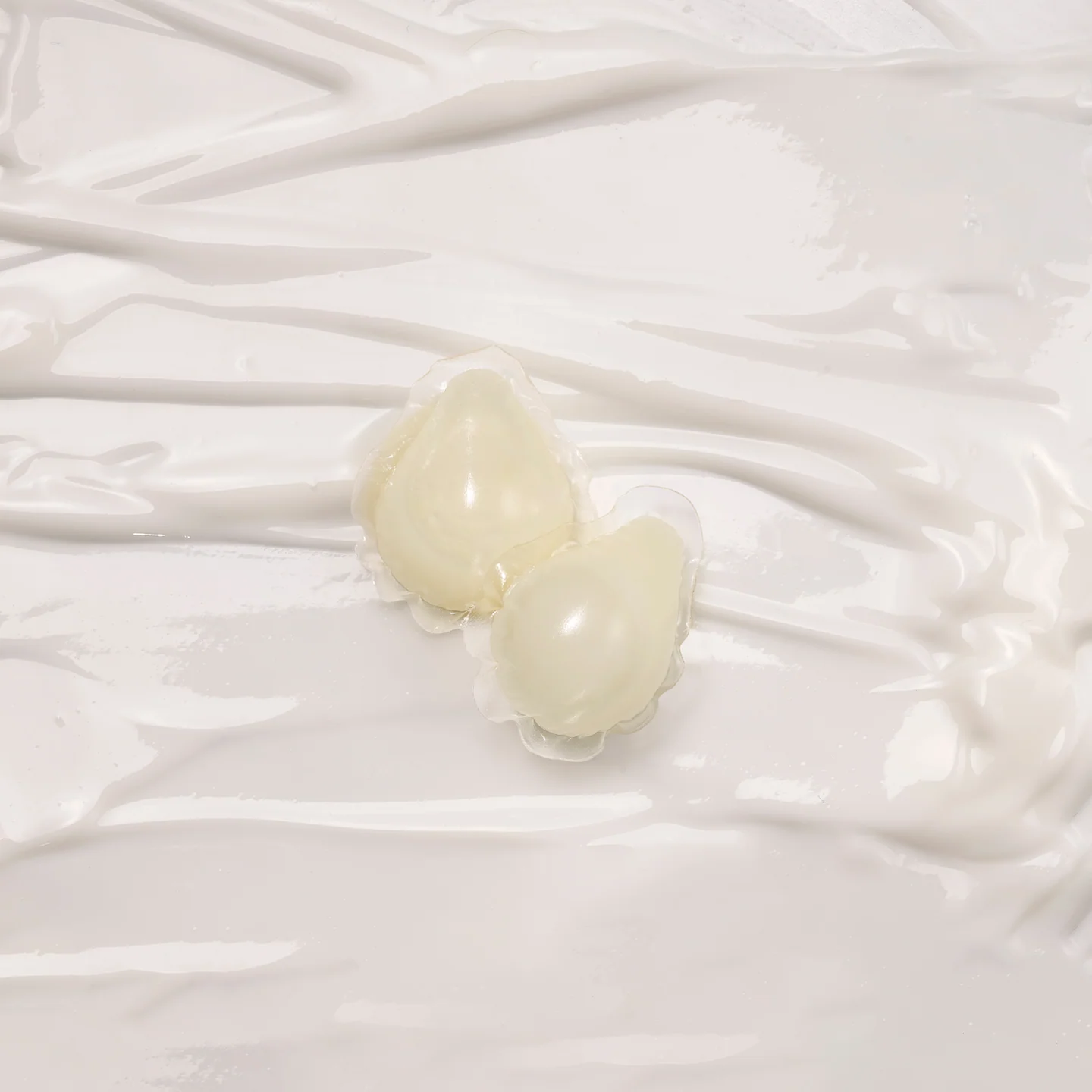 Dew Bomb Glowy Hydra-Milk Starter Kit - Image 8