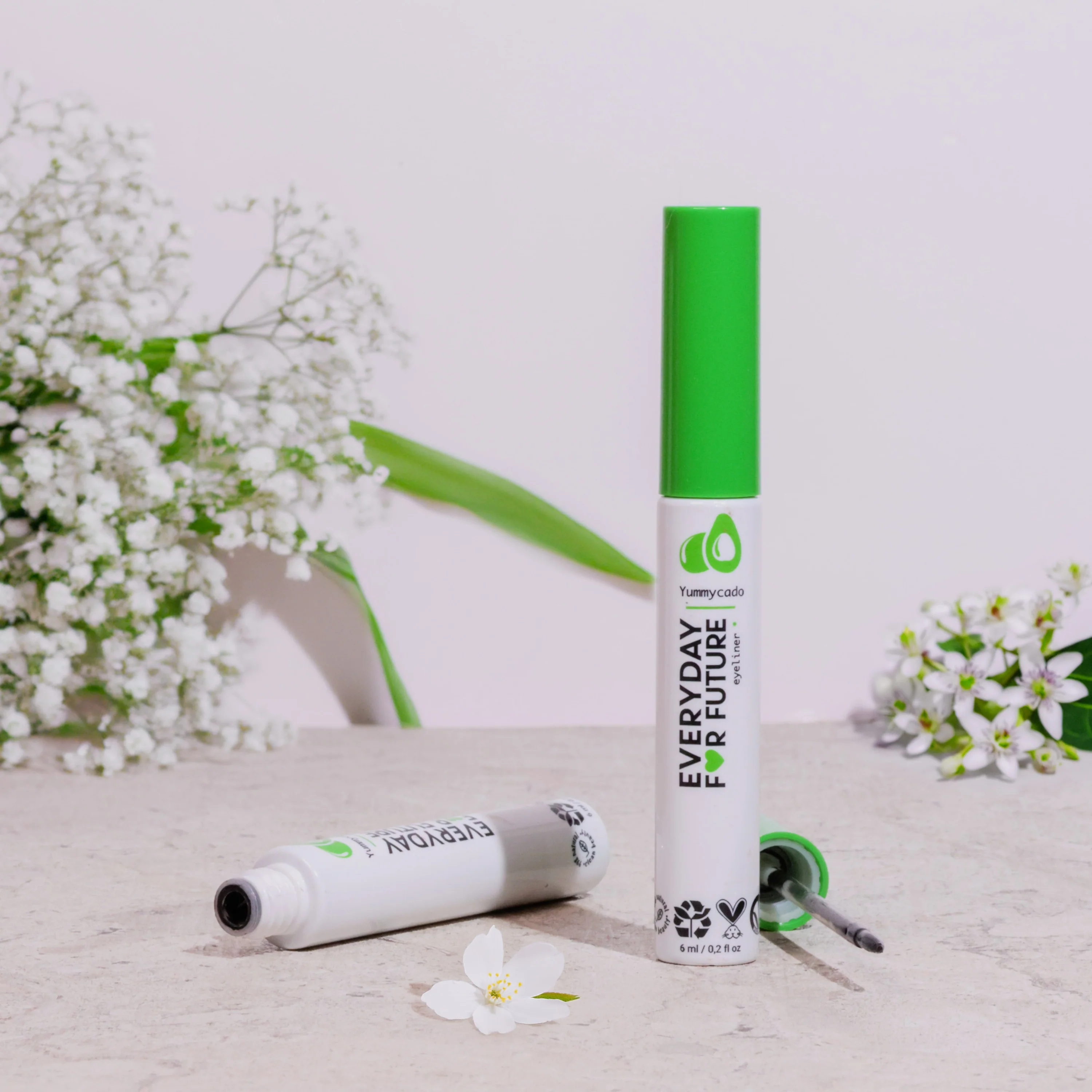 Felt Tip Avocado Eyeliner with Castor Oil - Image 4