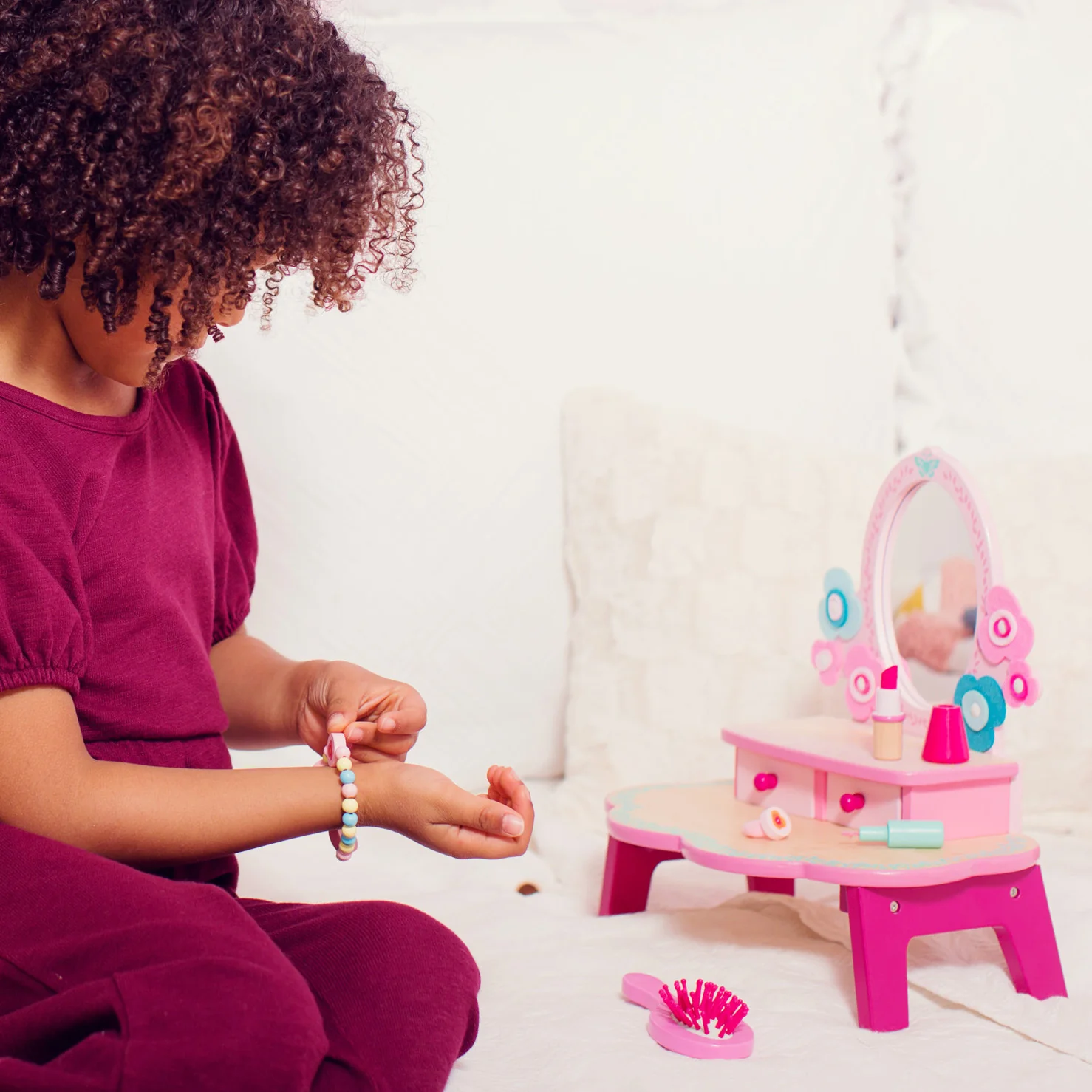Flora Dressing Table Play Set made from 100% FSC® Certified Wood - Image 6