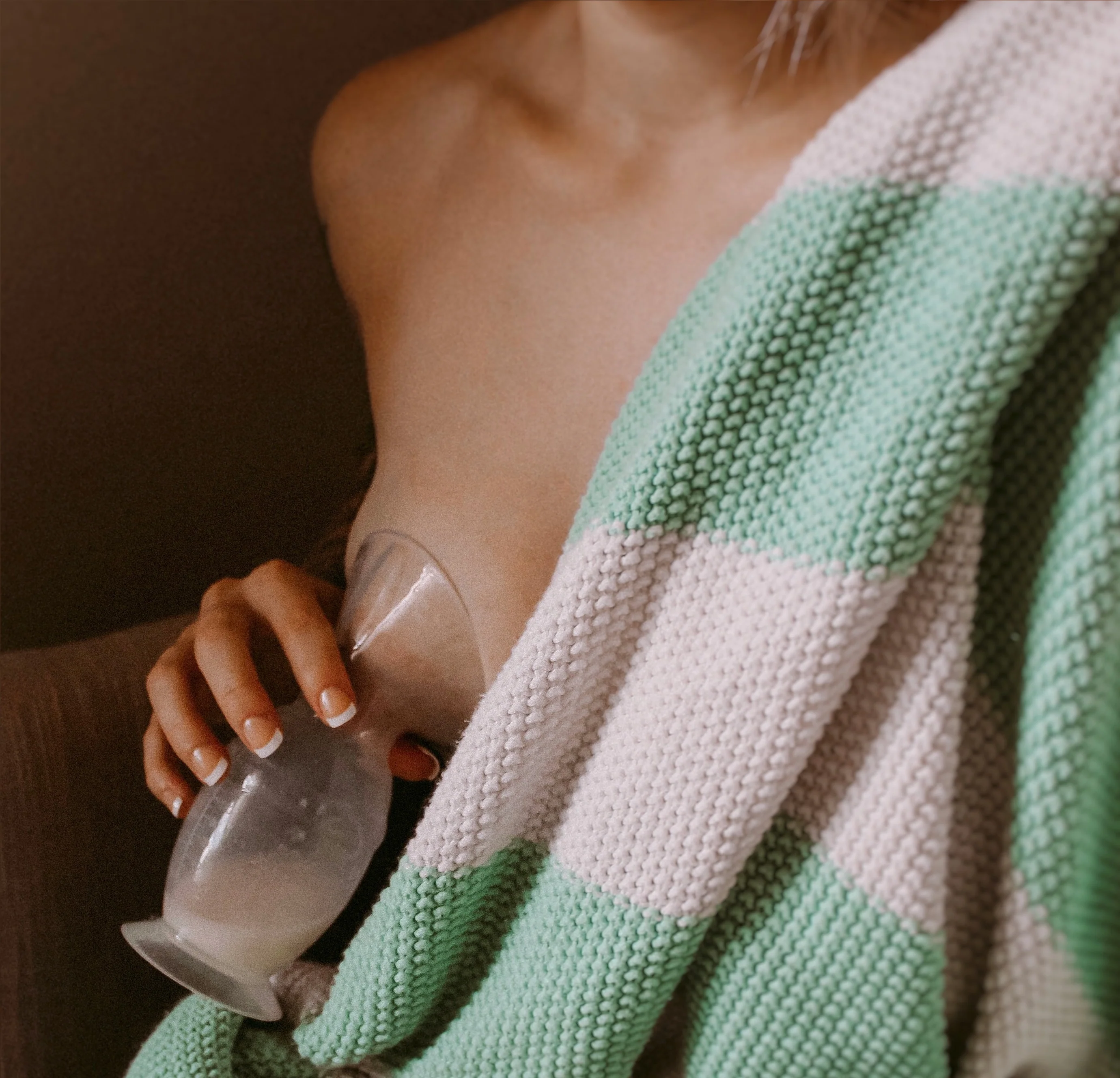 Generation 2 Silicone Breast Pump with Lid - Image 5