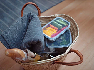 To-Go Large Container - Image 3