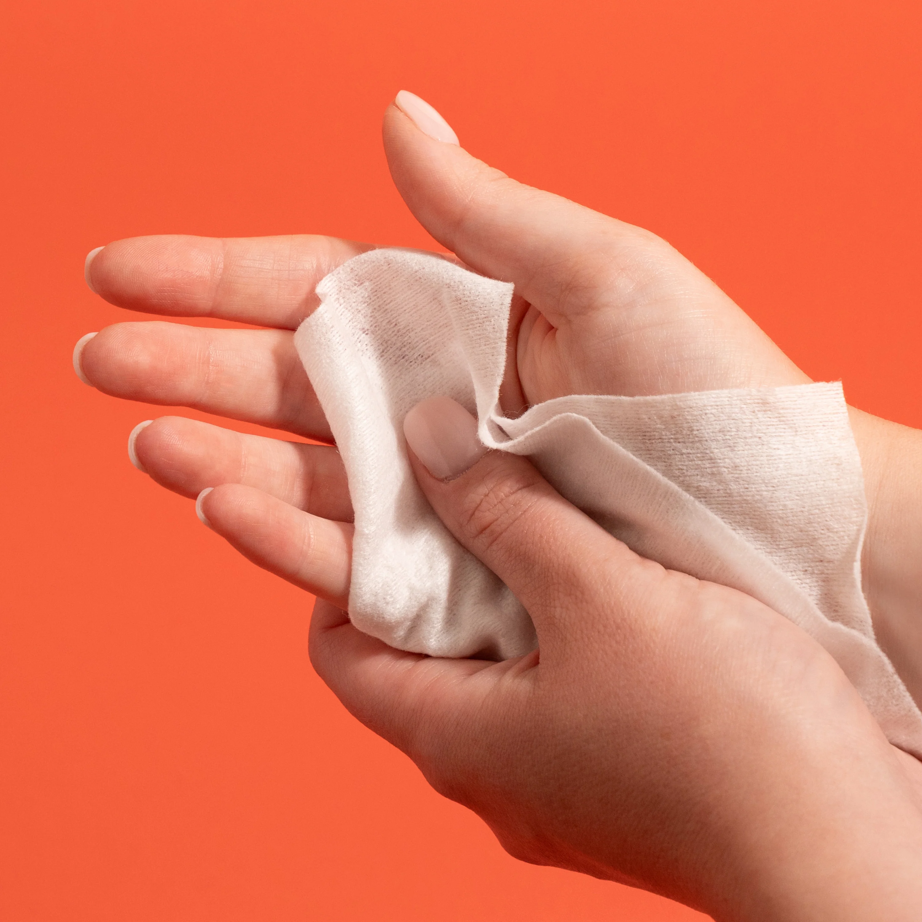 Hand Sanitizing Wipes - Kills 99.9% of Germs - Image 3