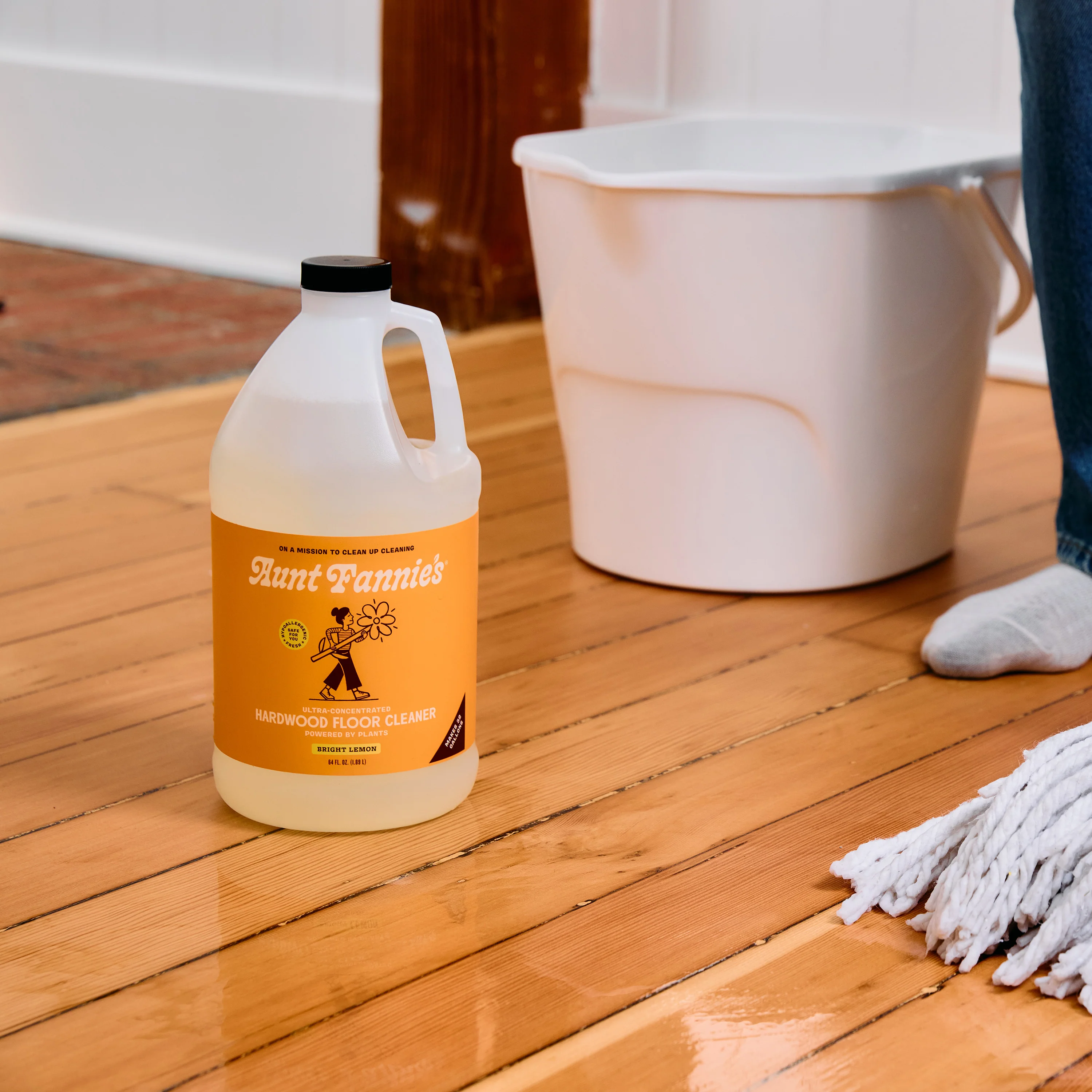 Hardwood Floor Cleaner, Value Size - Image 3