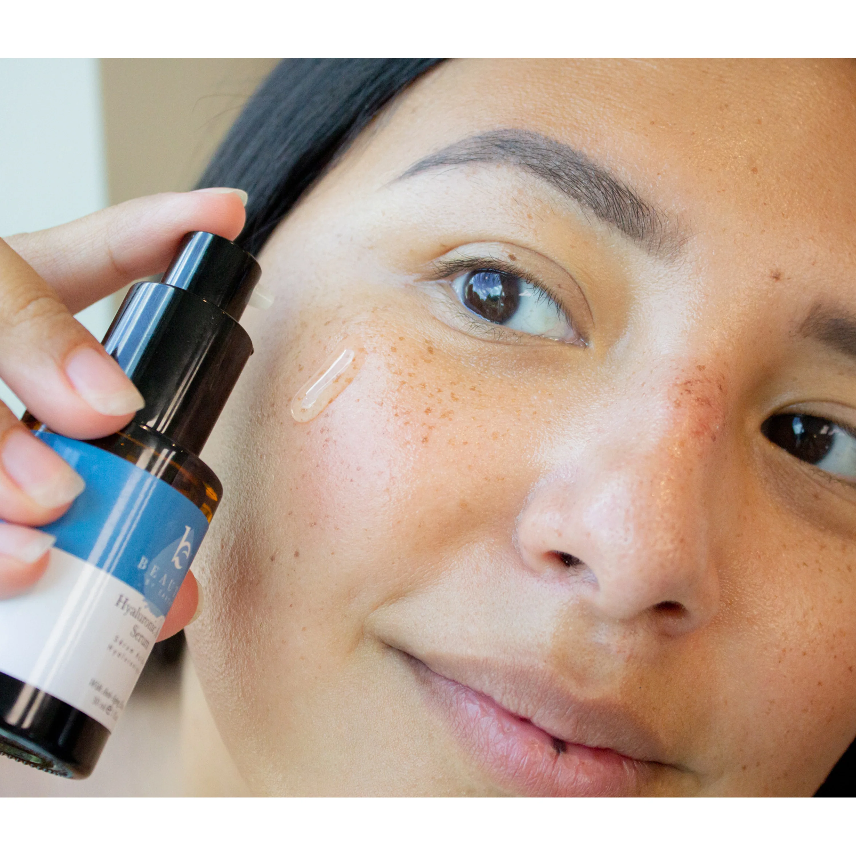 Hyaluronic Acid Serum - Image 3
