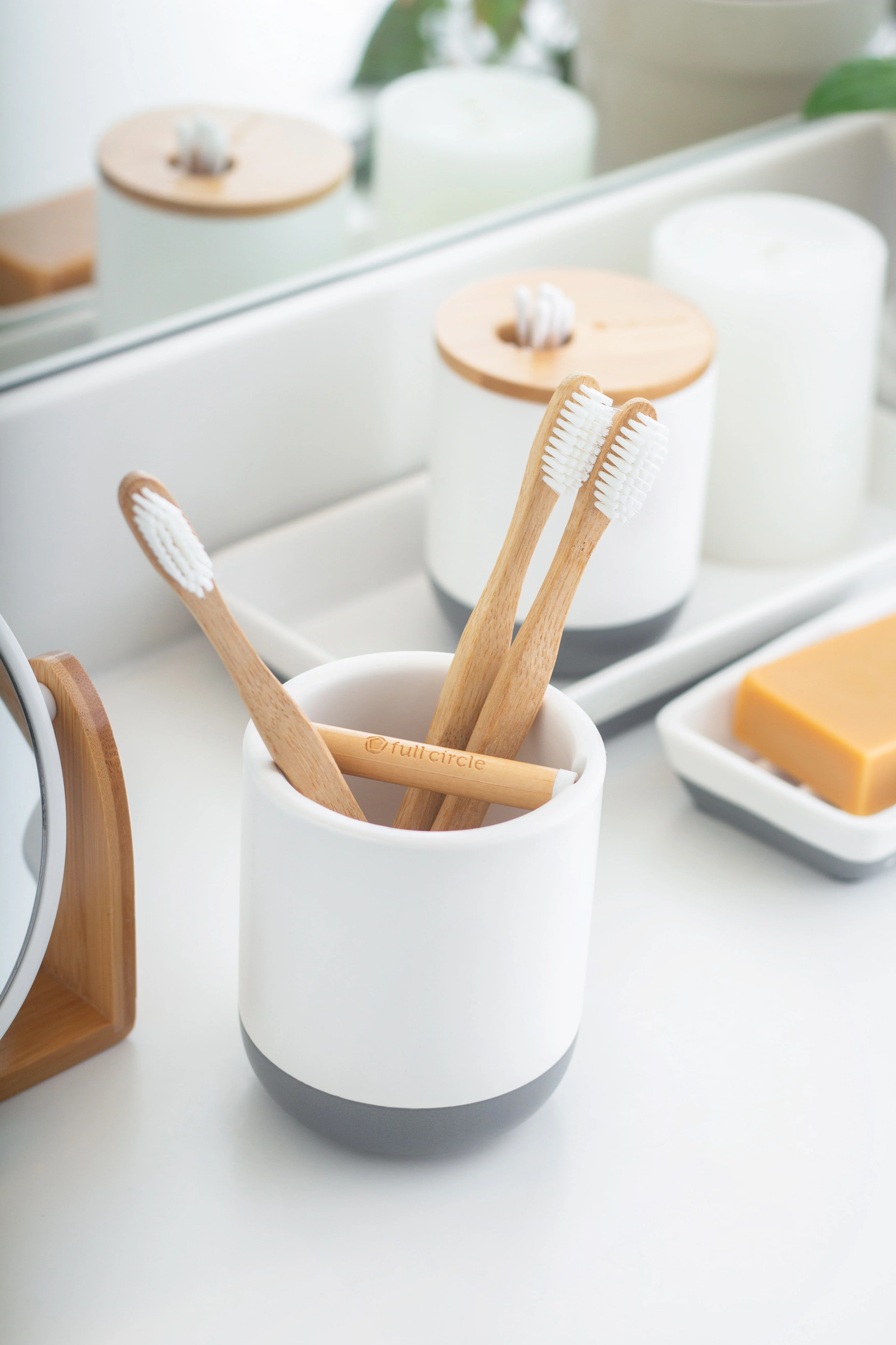 Keep It Clean Toothbrush Holder - Image 2