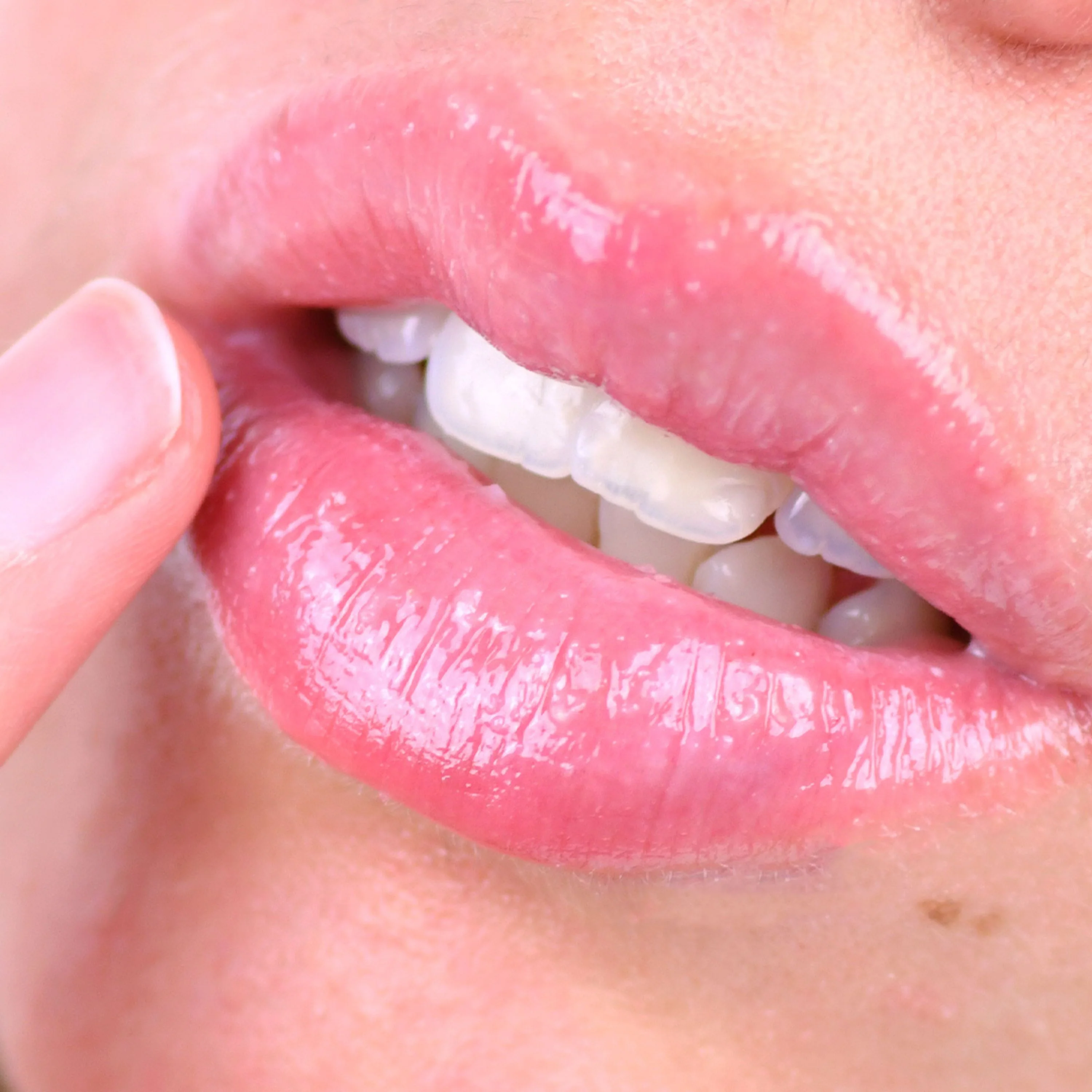 Moisturizing Blueberry Lip Balm & Lip Scrub Kiss Therapy Kit - Image 4