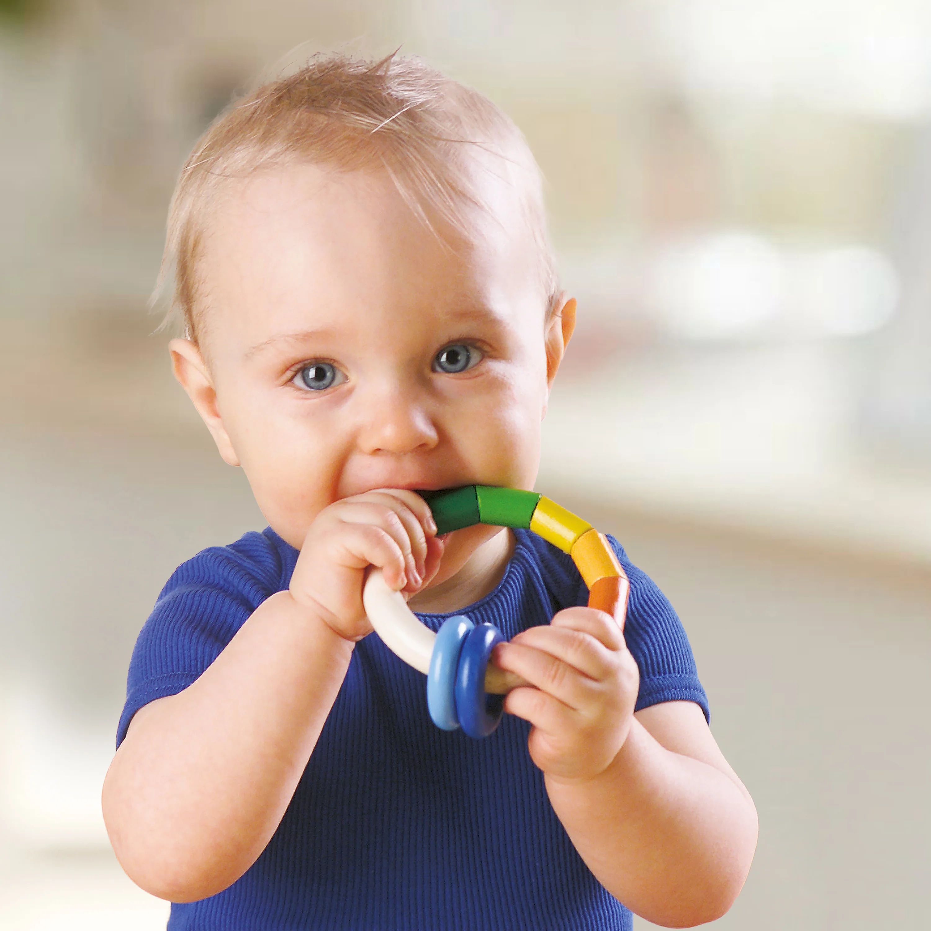 Kringelring Wooden Baby Rattle - Image 4
