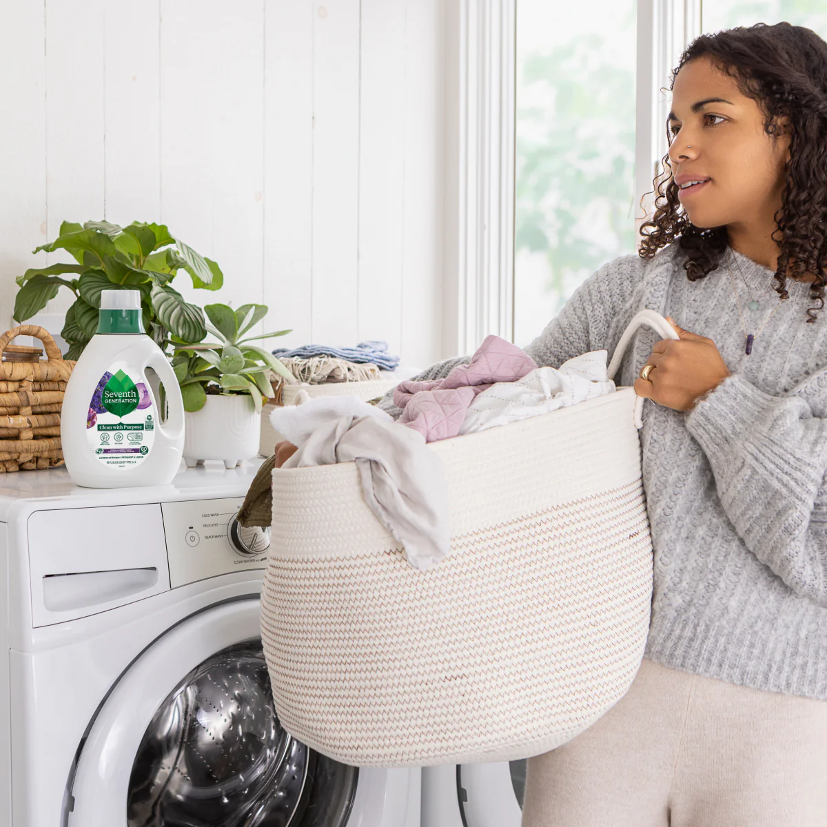 Liquid Laundry Detergent - Image 4