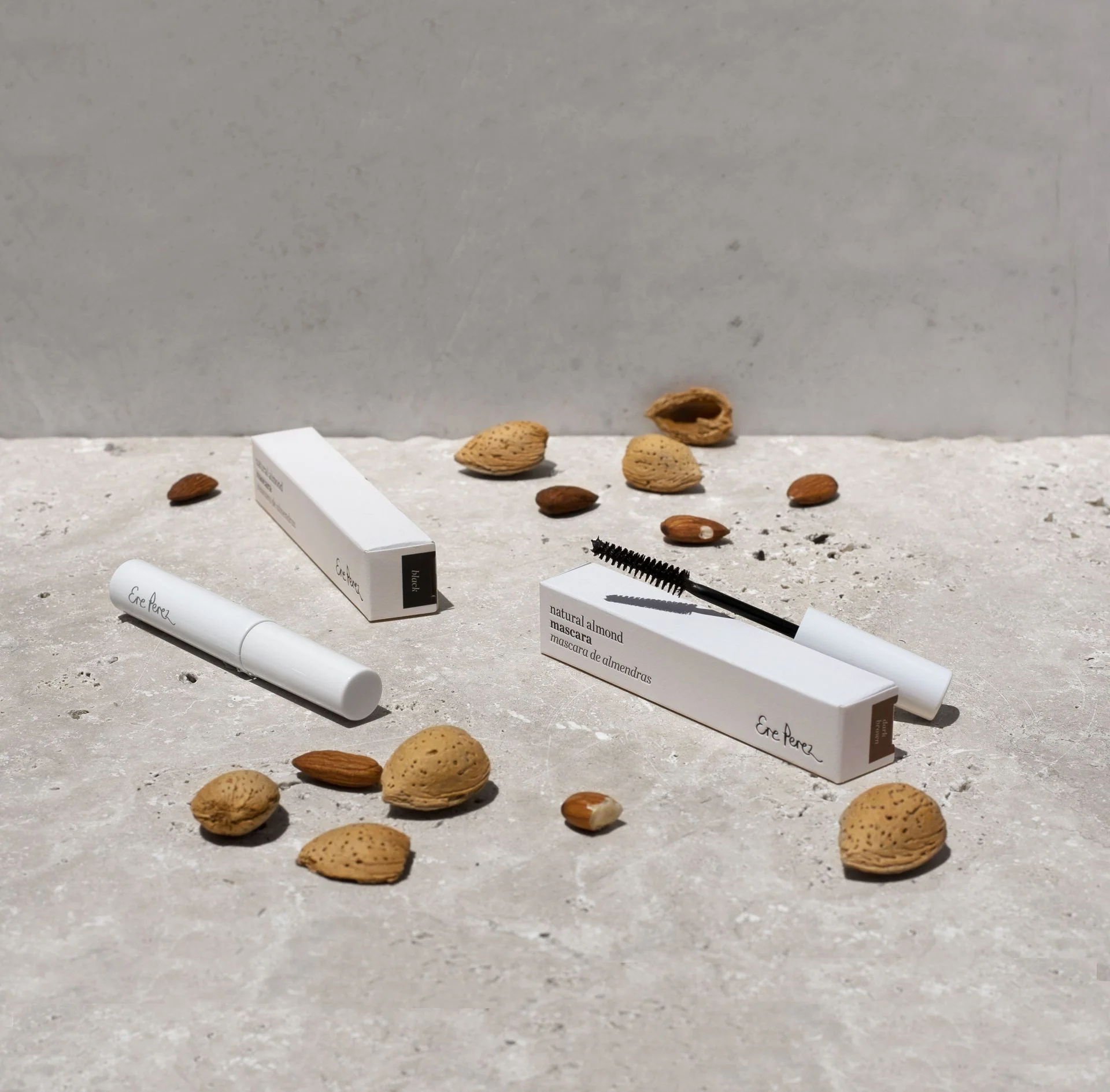 Natural Almond Mascara - Image 11