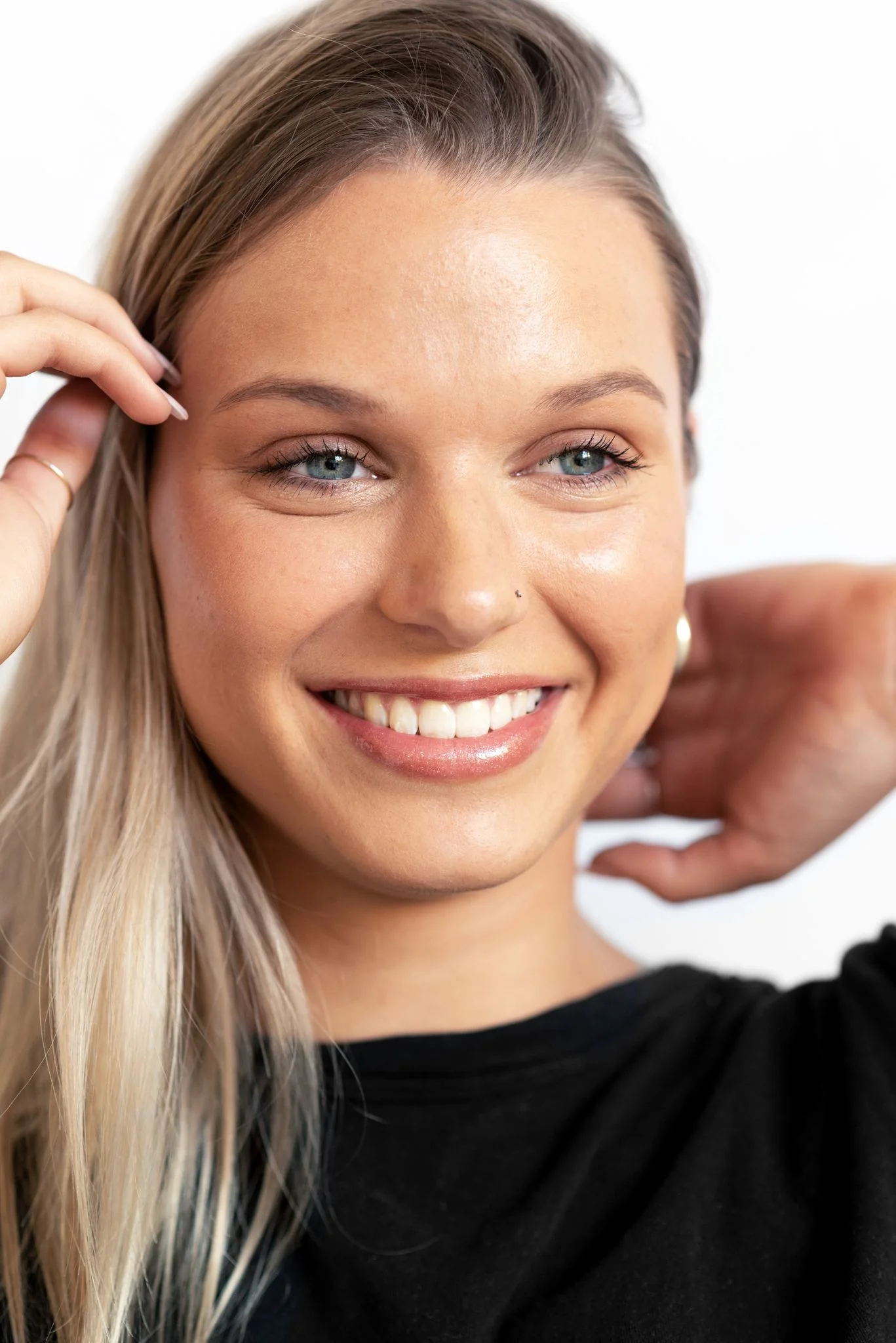 Natural Almond Mascara - Image 14