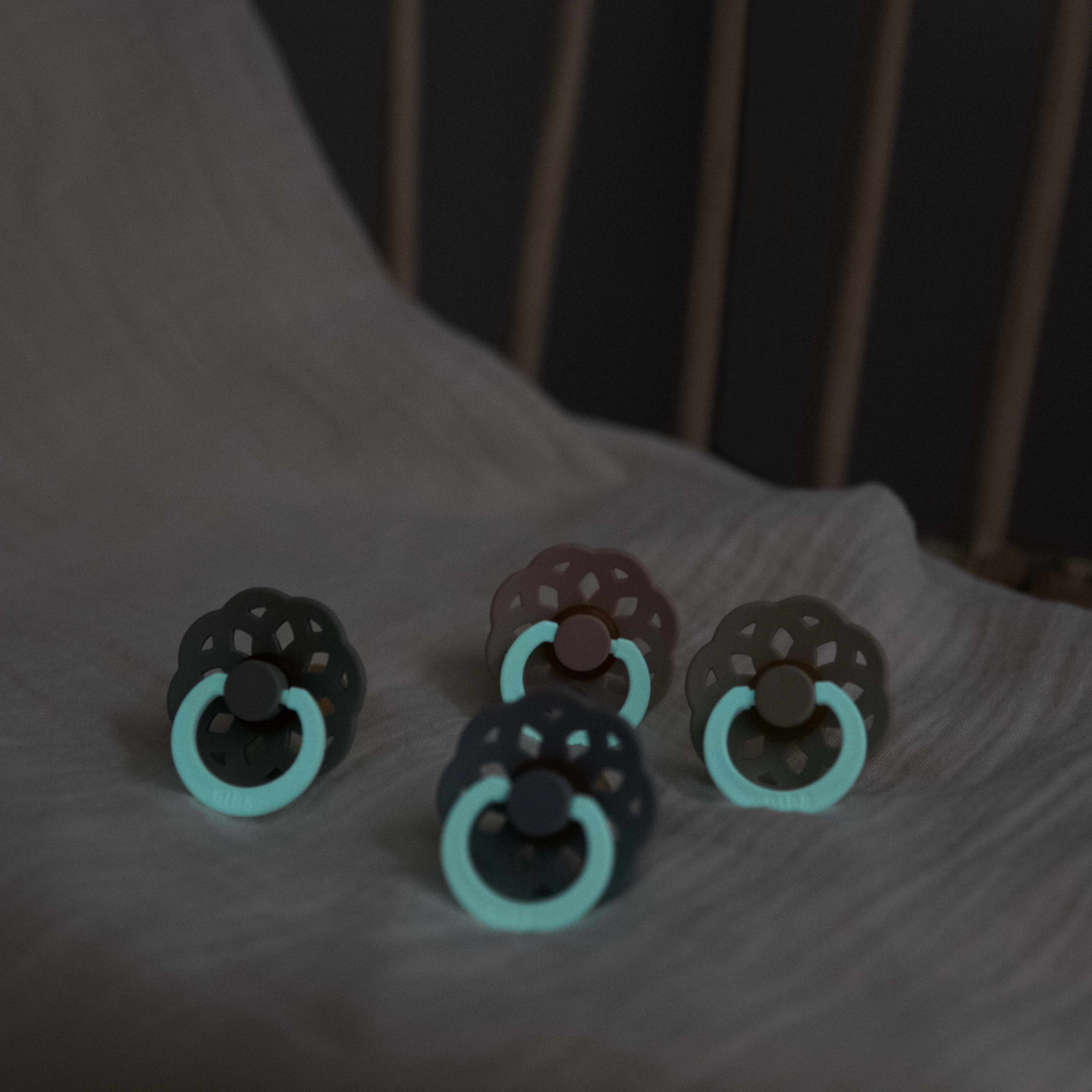 Natural Latex Rubber Glow in the Dark Pacifier, Size 2 (6-18 Months) - Image 4