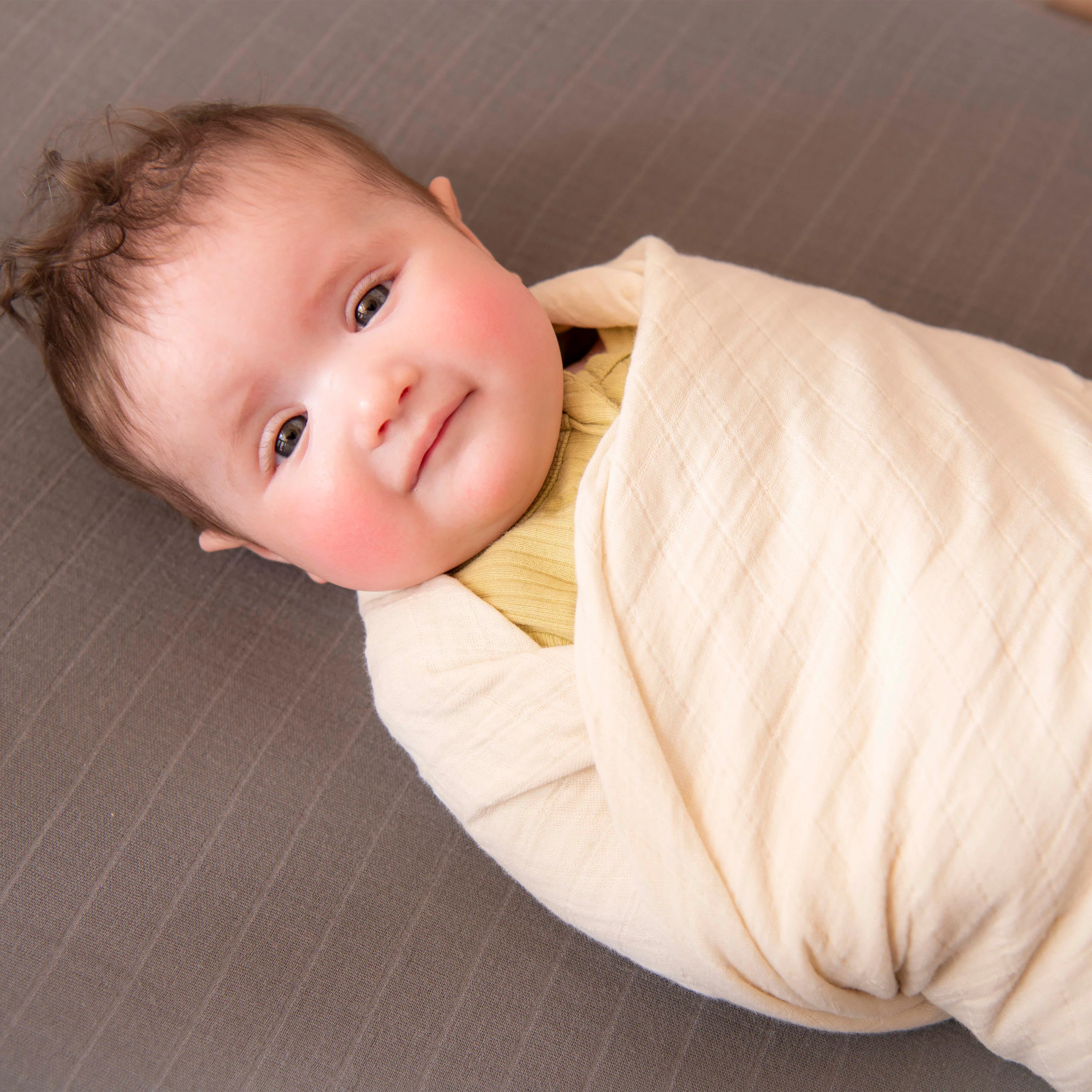 Organic Breathable Swaddle Blankets Multi-Color Pack - Image 4