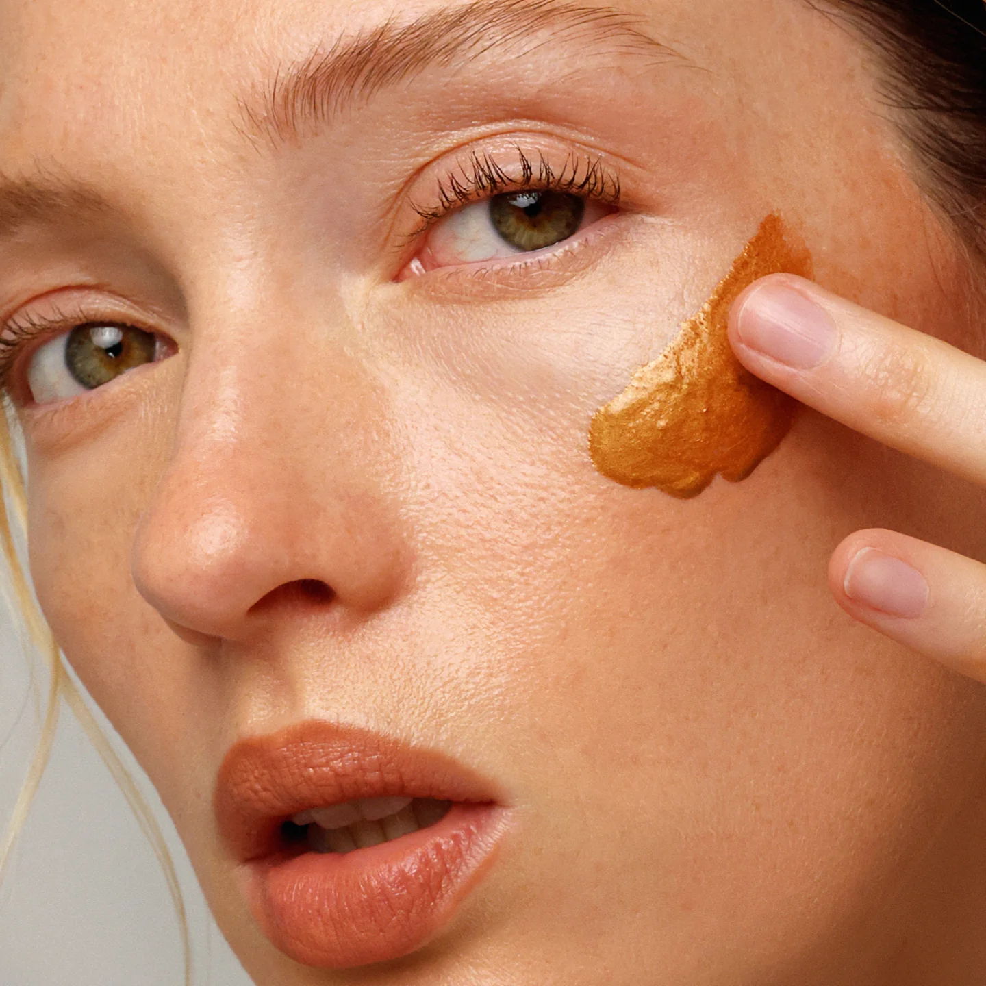 Peach Gel Bronze Drops - Image 7