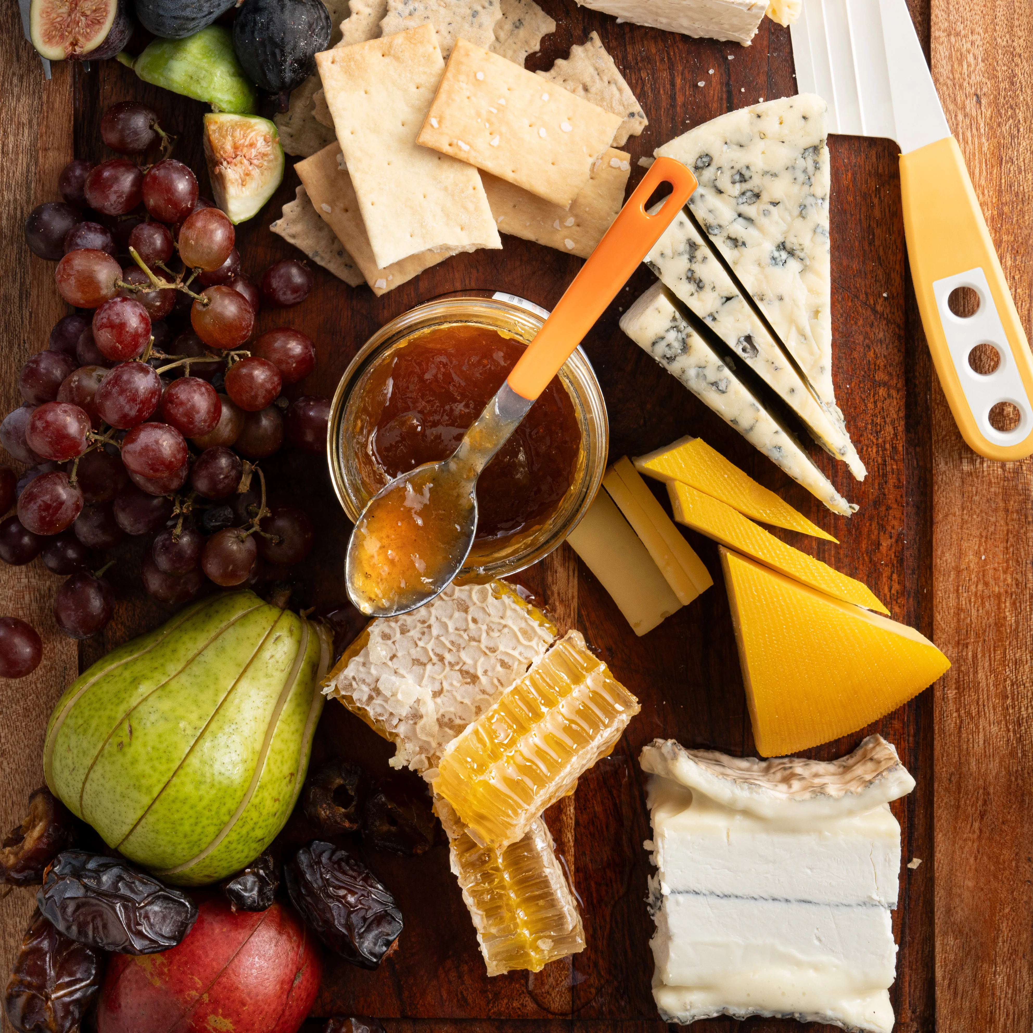 Raw Honeycomb Picnic Round - Image 6