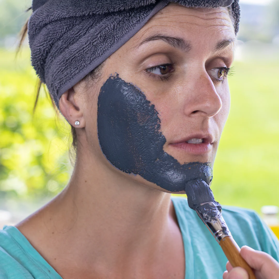 Rose & Hibiscus Clay Face Mask - Image 5