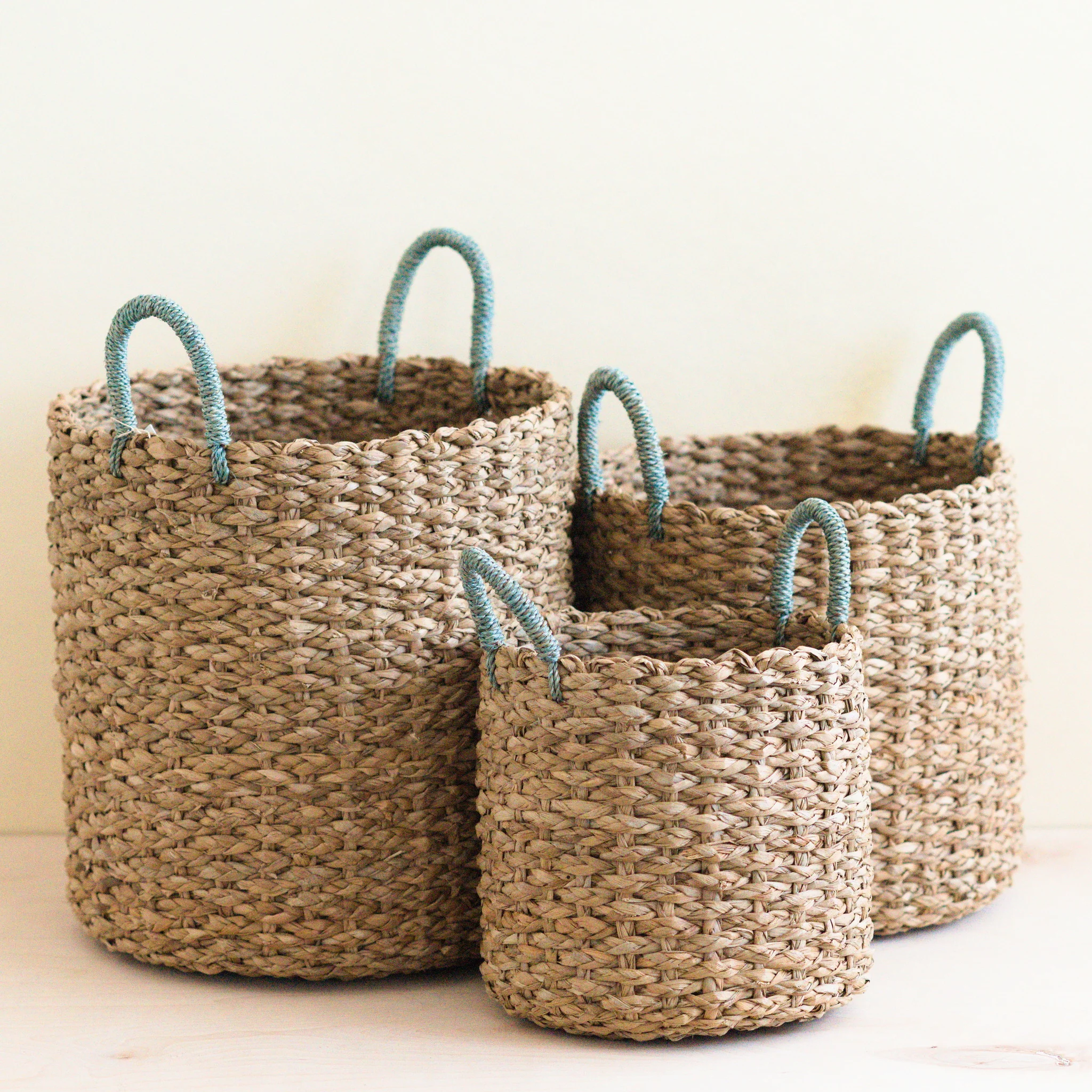 Seagrass Cylinder Basket with Handles, Set of 3 - Image 4