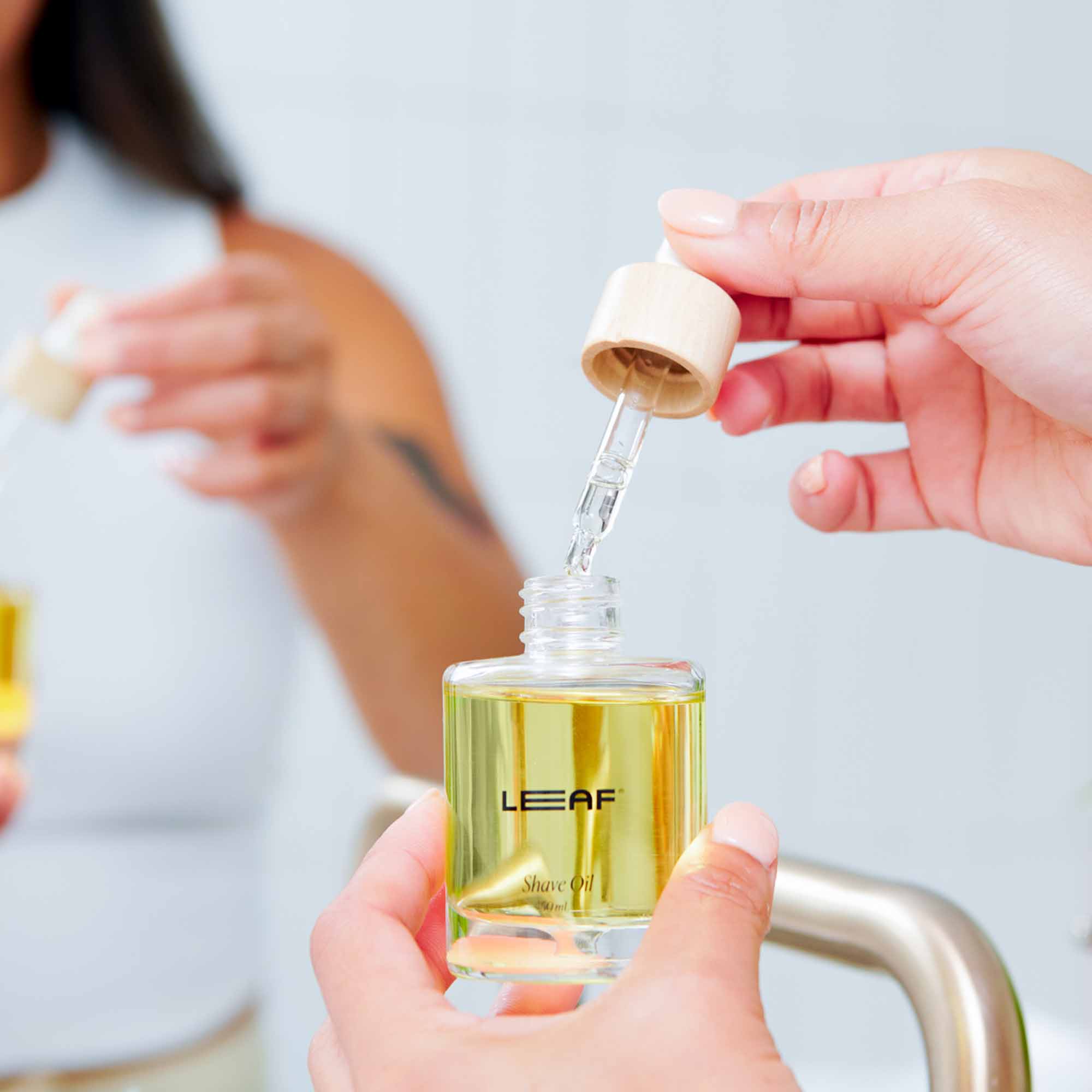Shave Oil with Dropper - Image 4