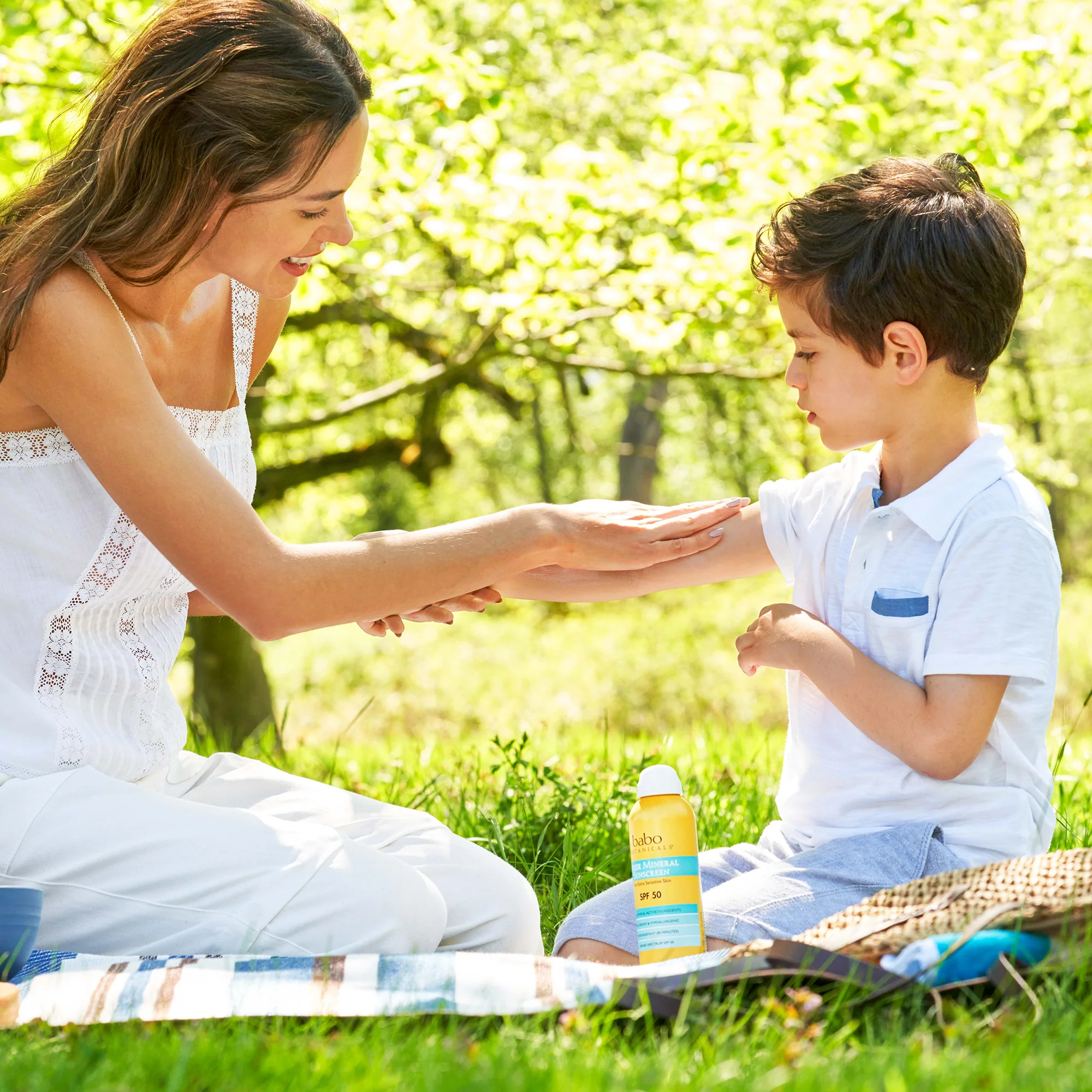 Sheer Mineral Sunscreen Spray - SPF 50 - Image 5