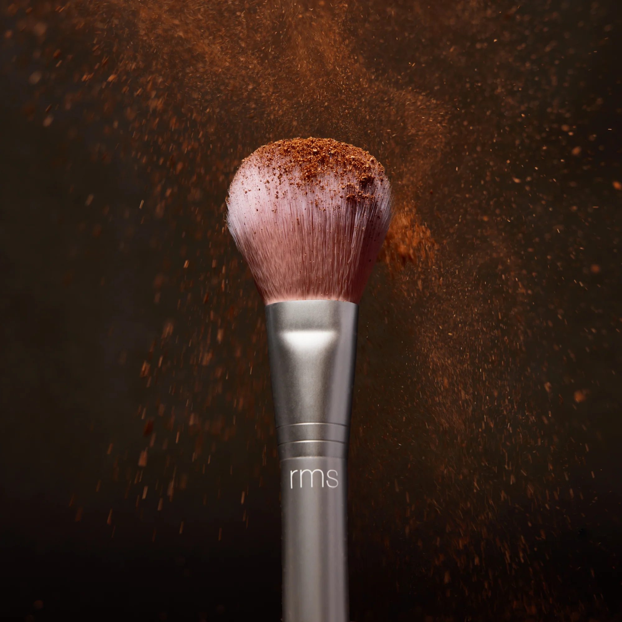 Skin2Skin Powder Blush Brush - Image 4