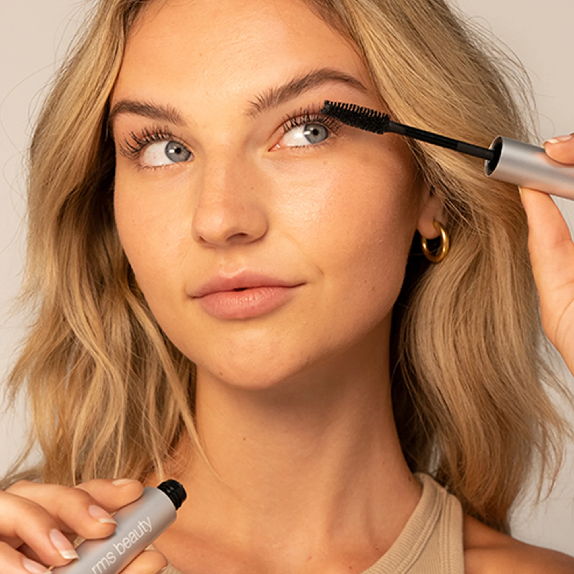 Straight Up™ Volumizing Peptide Mascara - Image 3