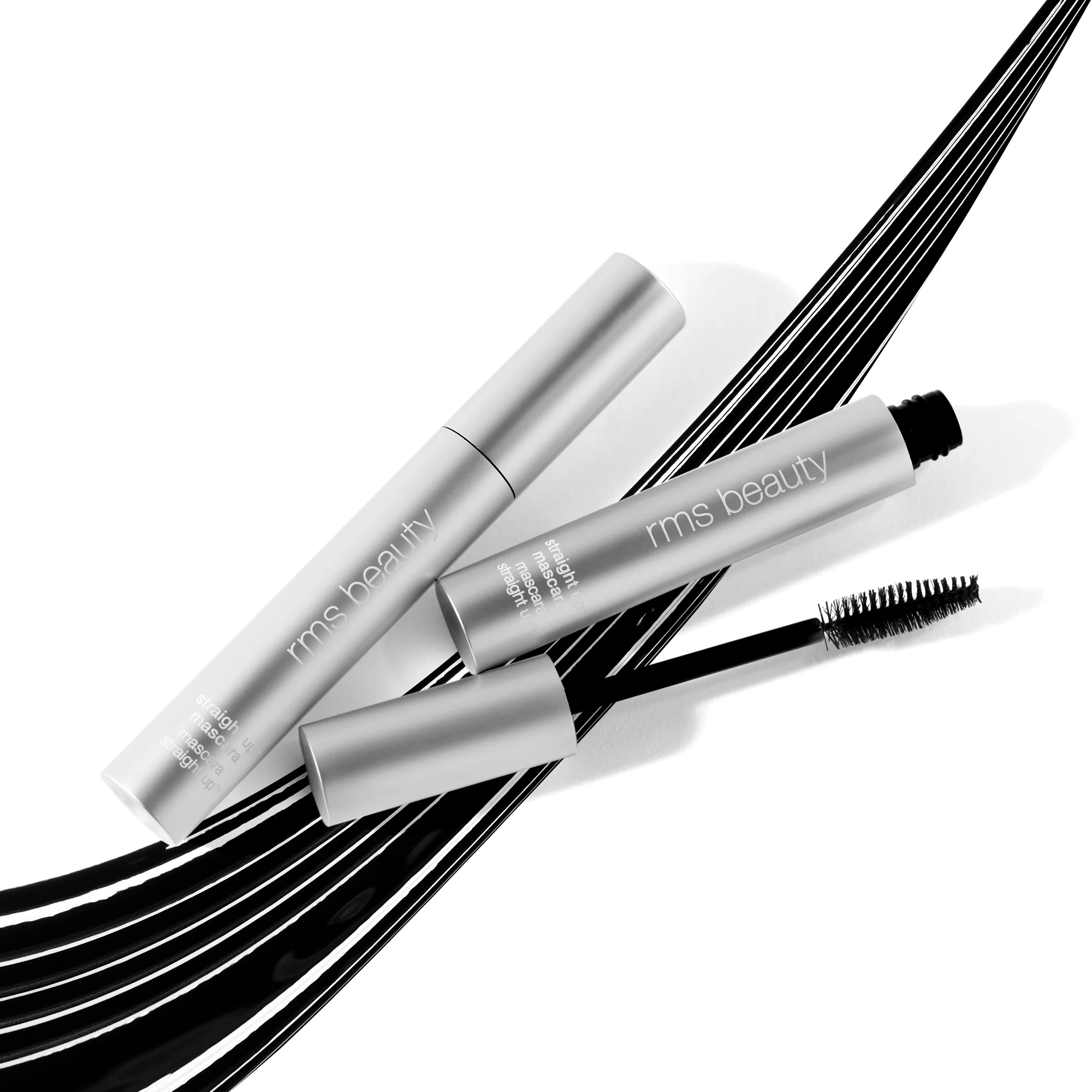 Straight Up™ Volumizing Peptide Mascara - Image 5