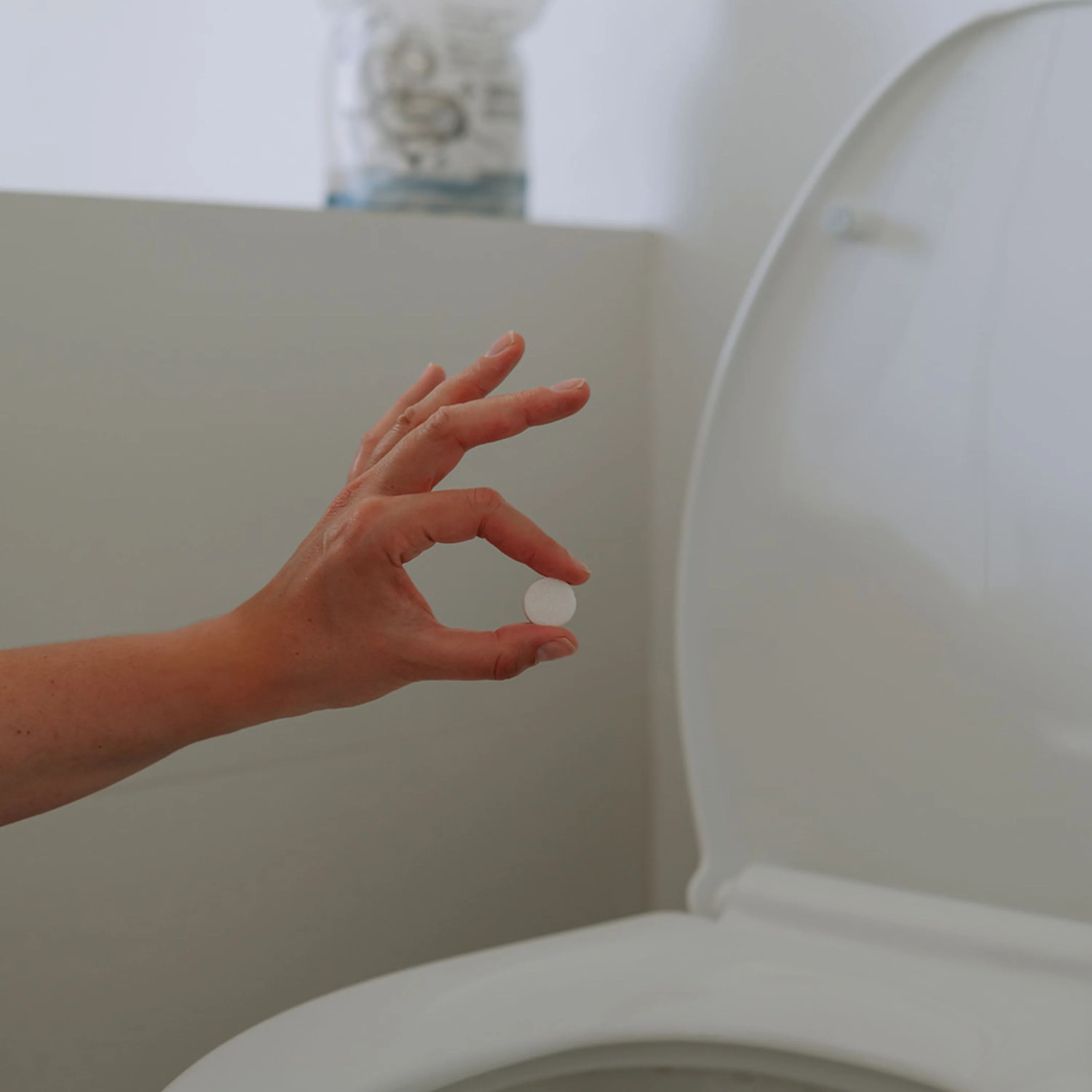 Toilet Bowl Cleaning Tabs - Image 2