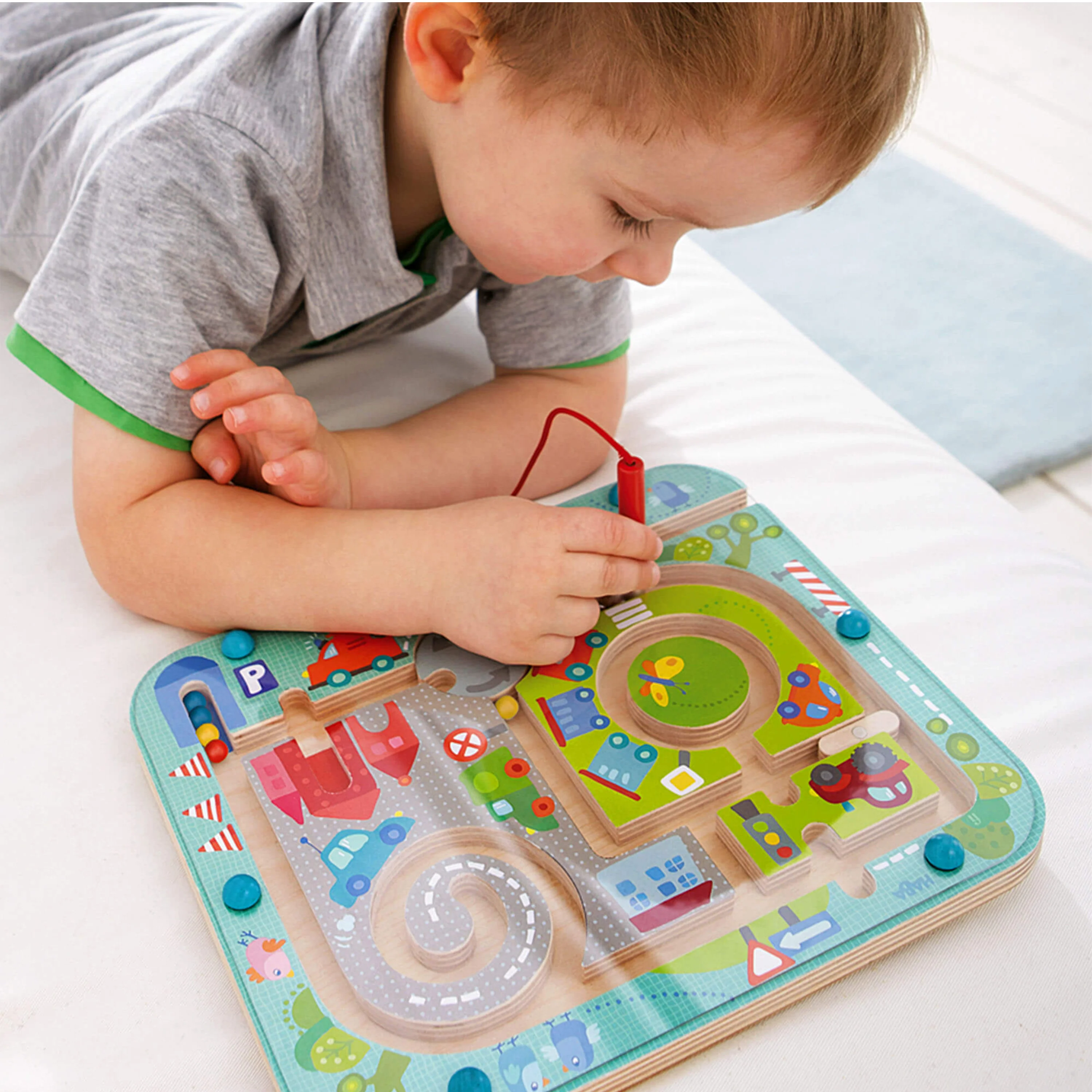 Town Maze Magnetic Puzzle Game - Image 3
