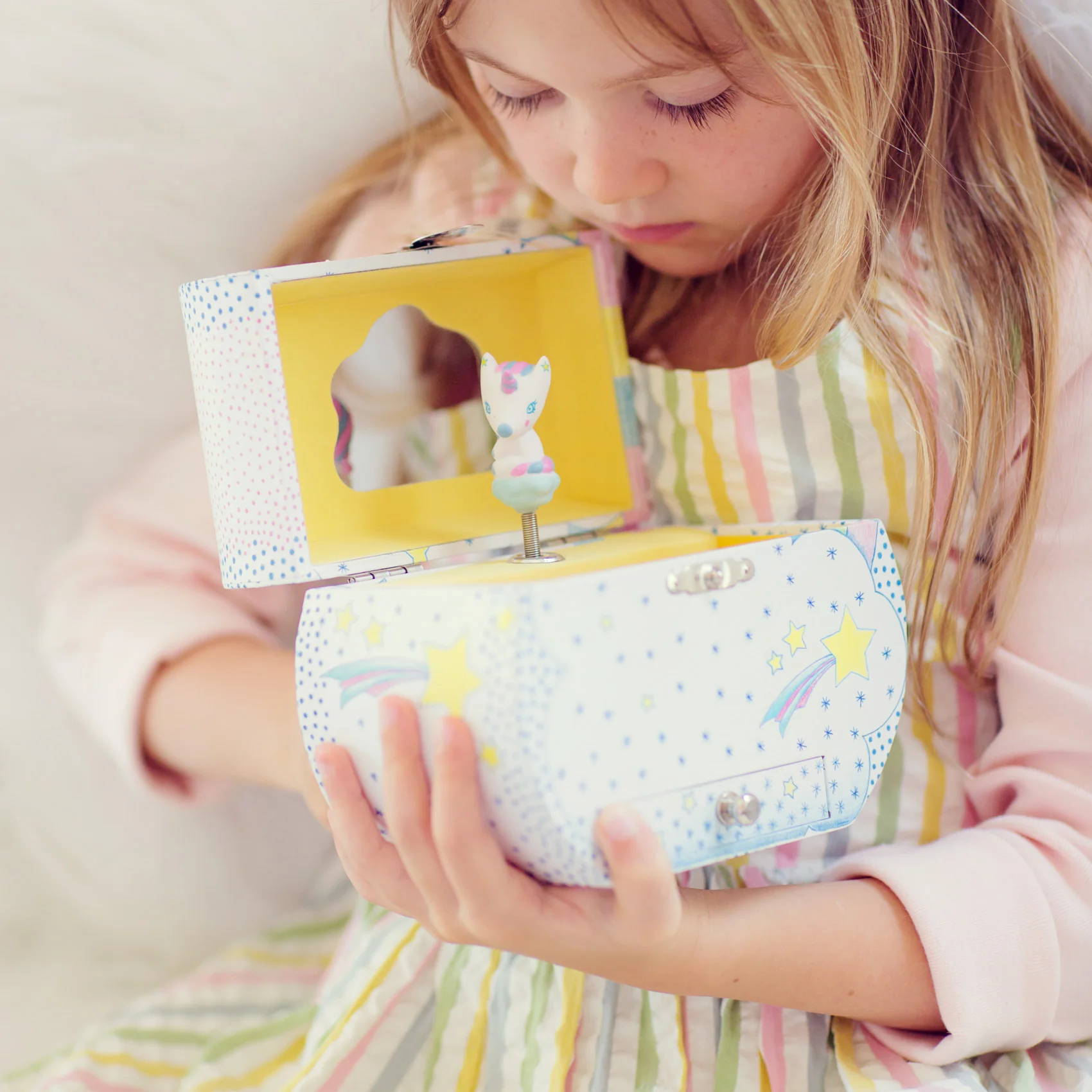 Unicorn Dreams Musical Treasure Box - Image 8