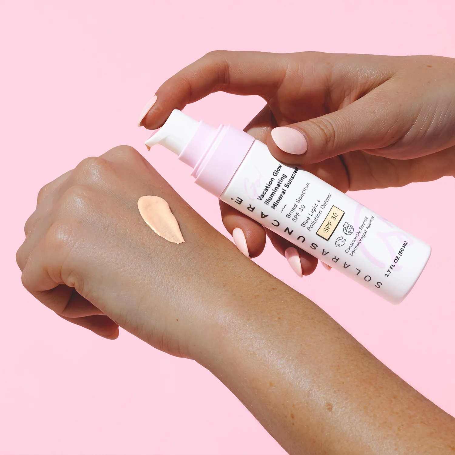 Vacation Glow Illuminating Daily Moisturizer, SPF 30 - Image 5