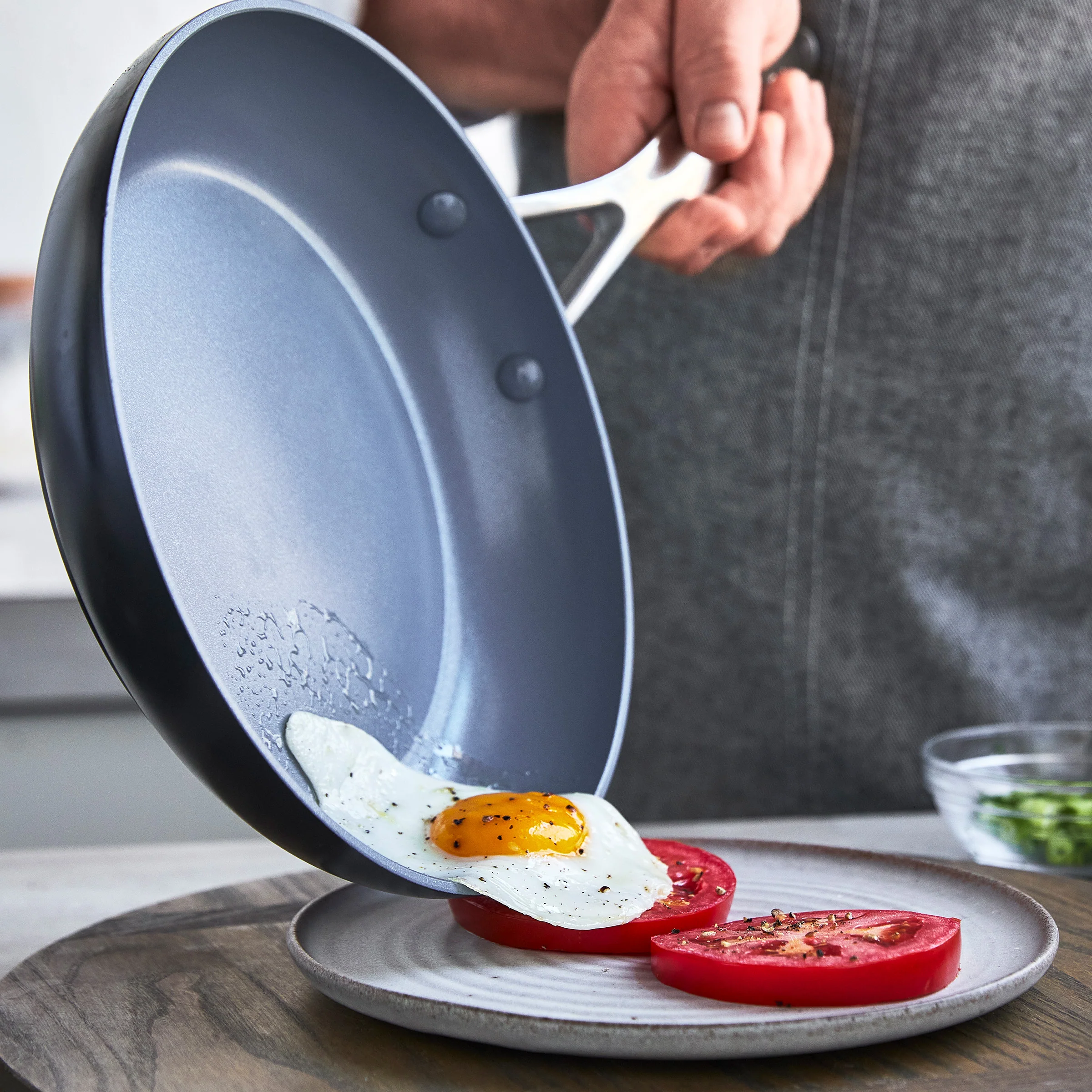Valencia Pro Ceramic, Nonstick, Hard Anodized Fry Pan, 12" - Image 4