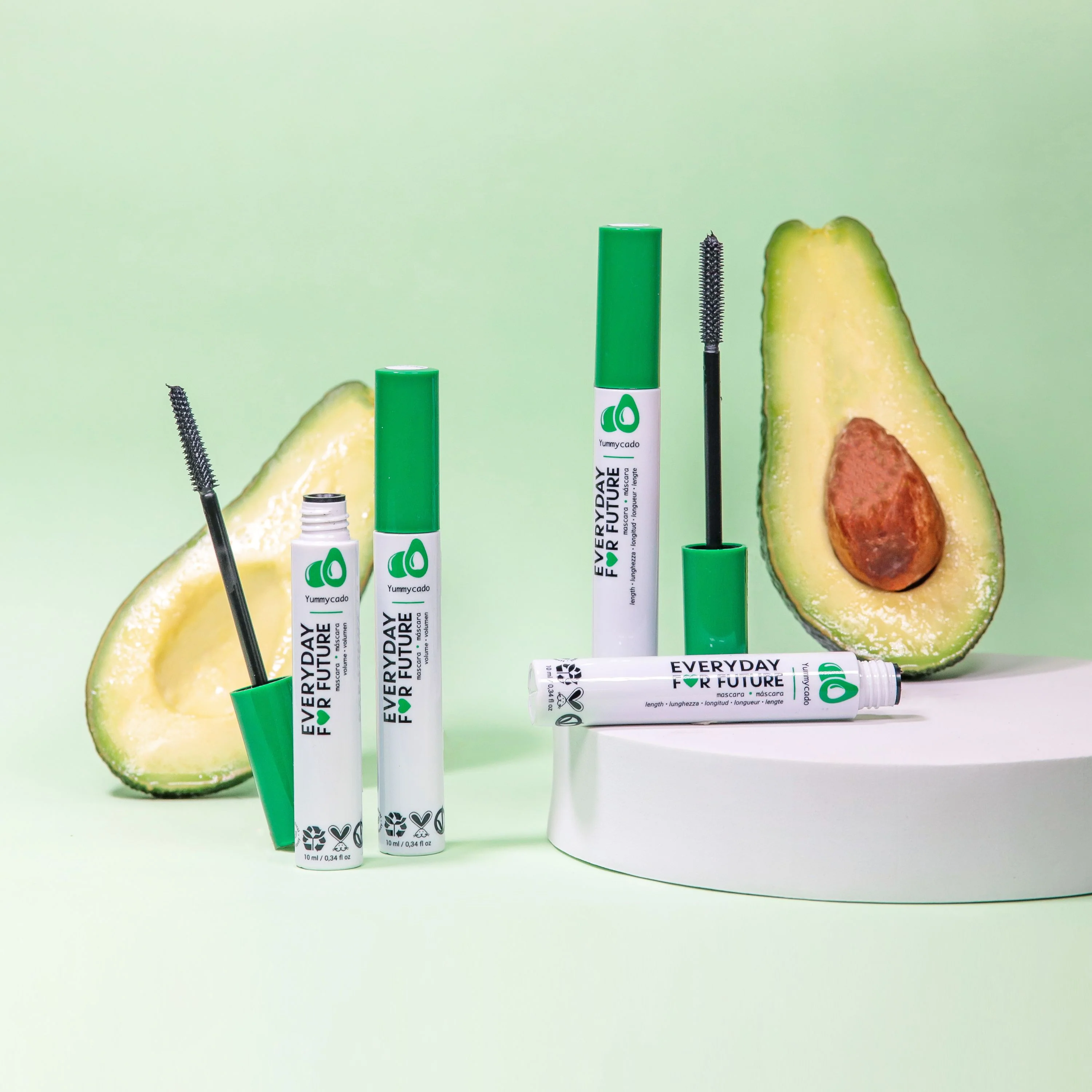 Volumizing Avocado Mascara with Castor Oil - Image 2