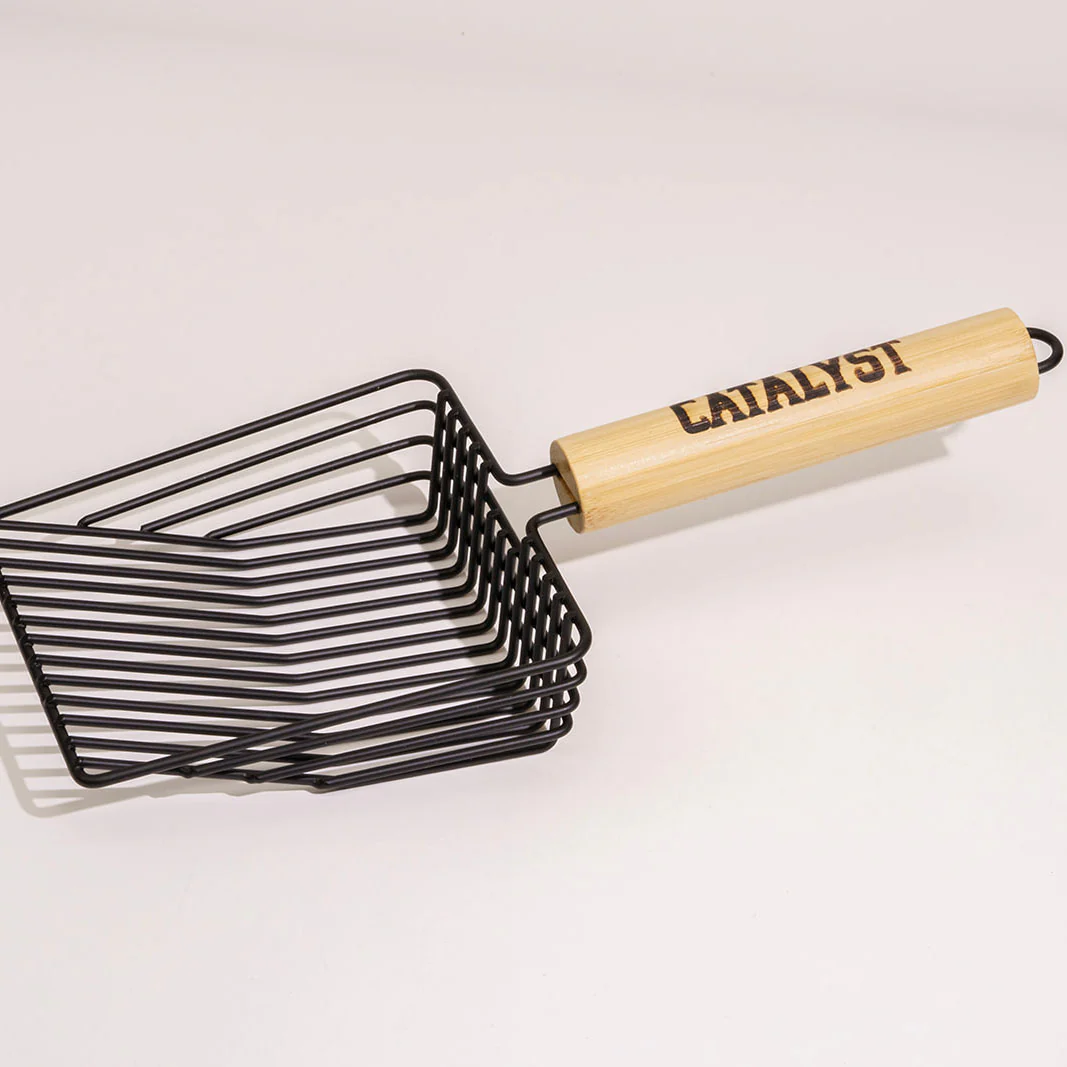 Wide Slatted Litter Scoop - Image 4